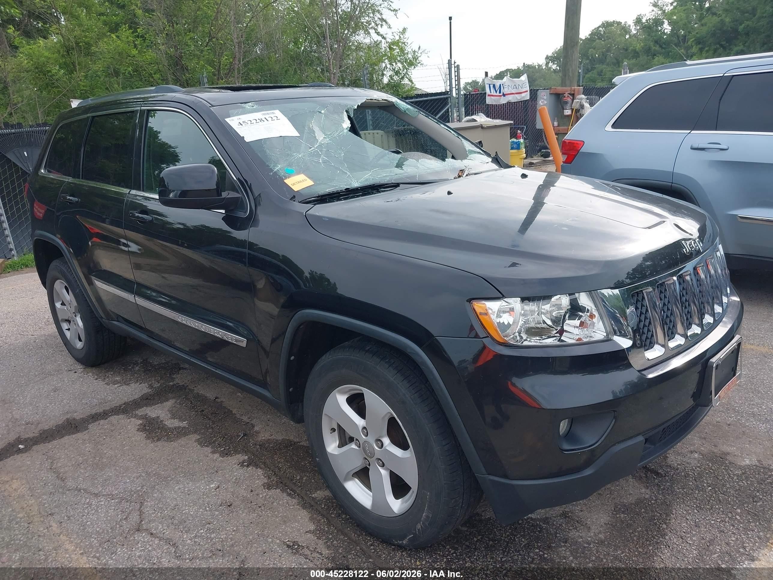 2013 Jeep Grand Cherokee Laredo, VIN 1C4RJFAG1DC557782 — Roof