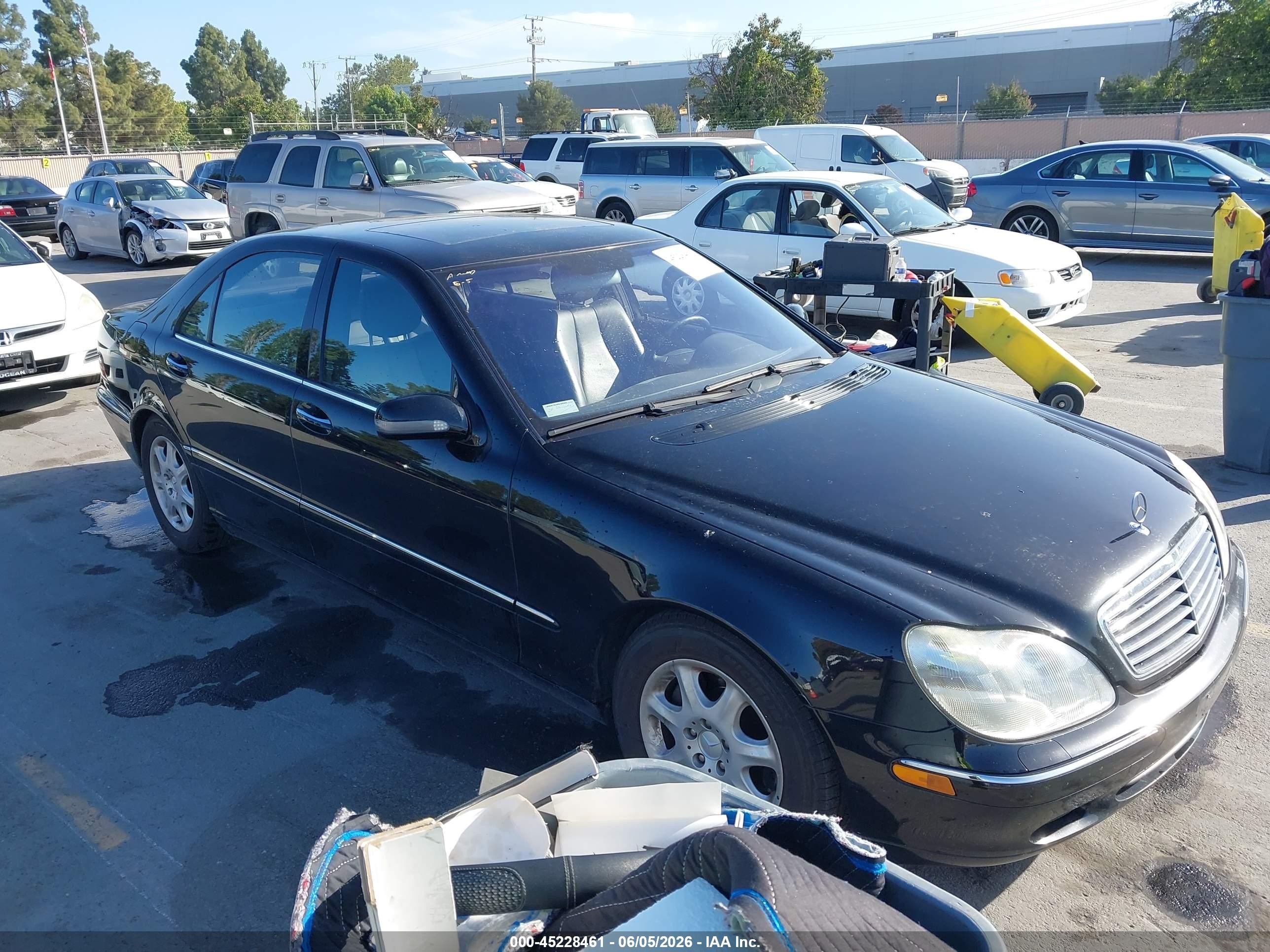 2001 Mercedes-Benz S 320/430/500, VIN WDBNG70J61A134900 — Normal wear