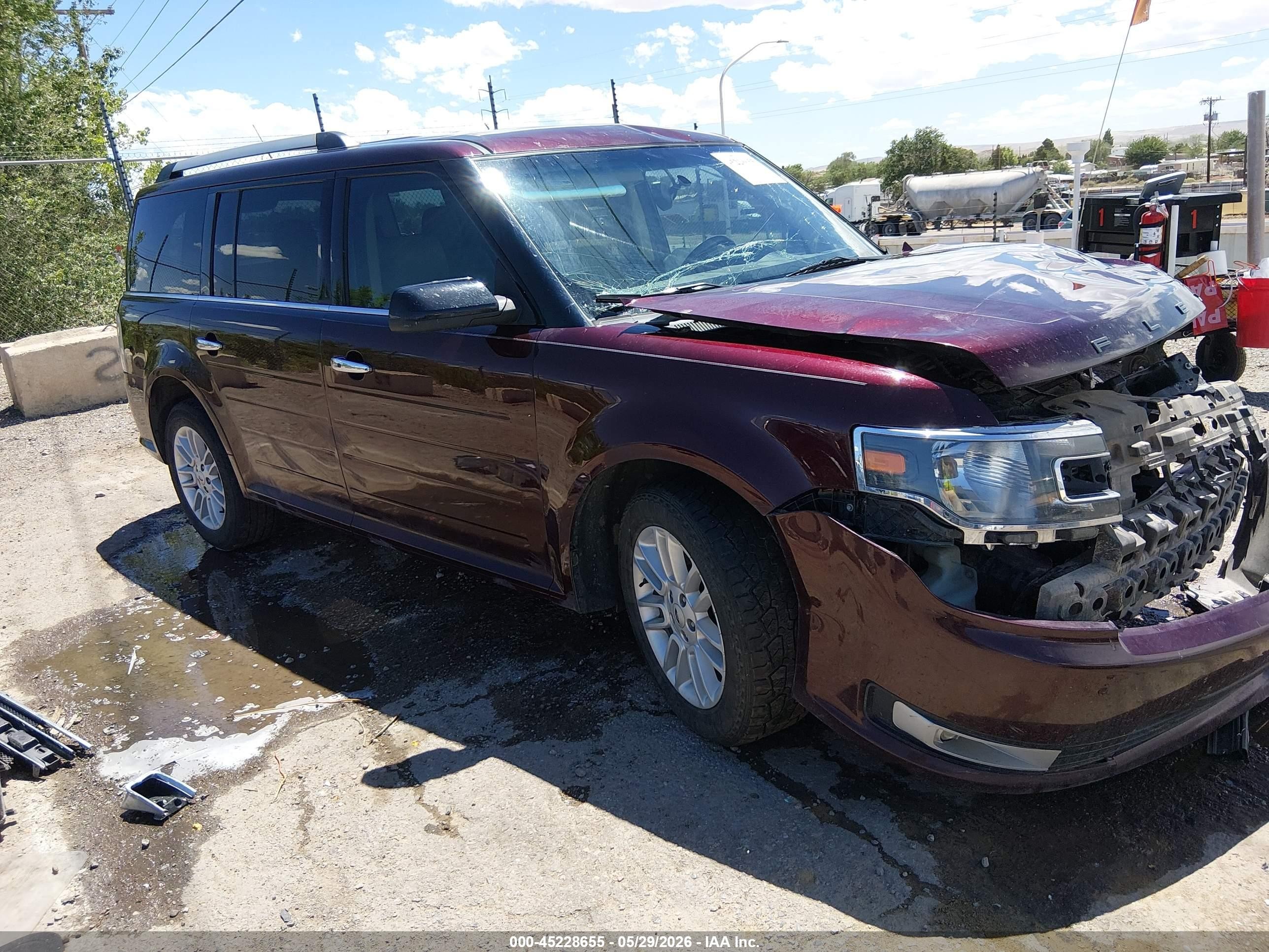2019 Ford Flex SEL, VIN 2FMGK5C84KBA18411 — Front end