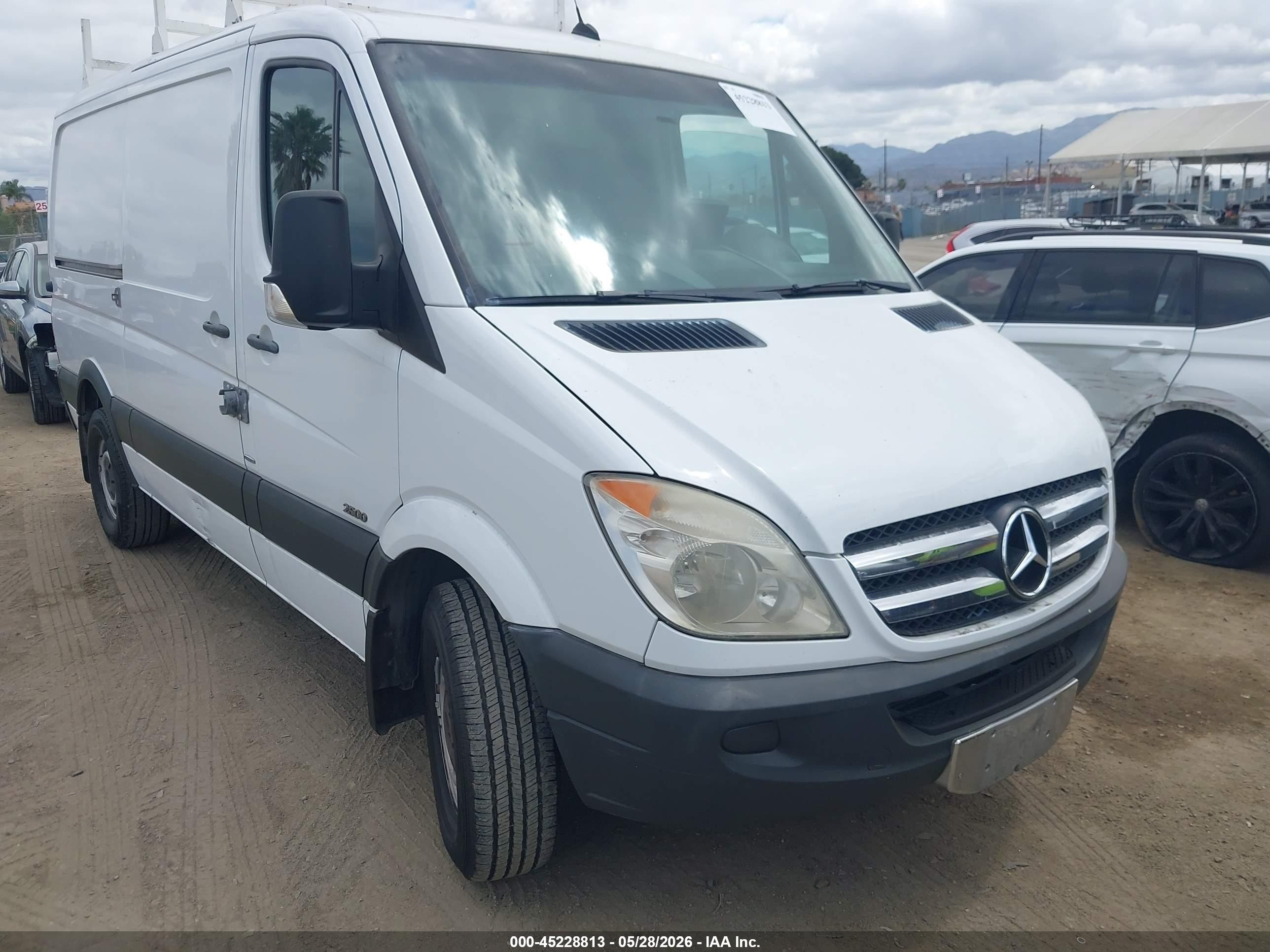 2013 Mercedes-Benz Sprinter Cargo, VIN WD3PE7CC6D5726074 — Side