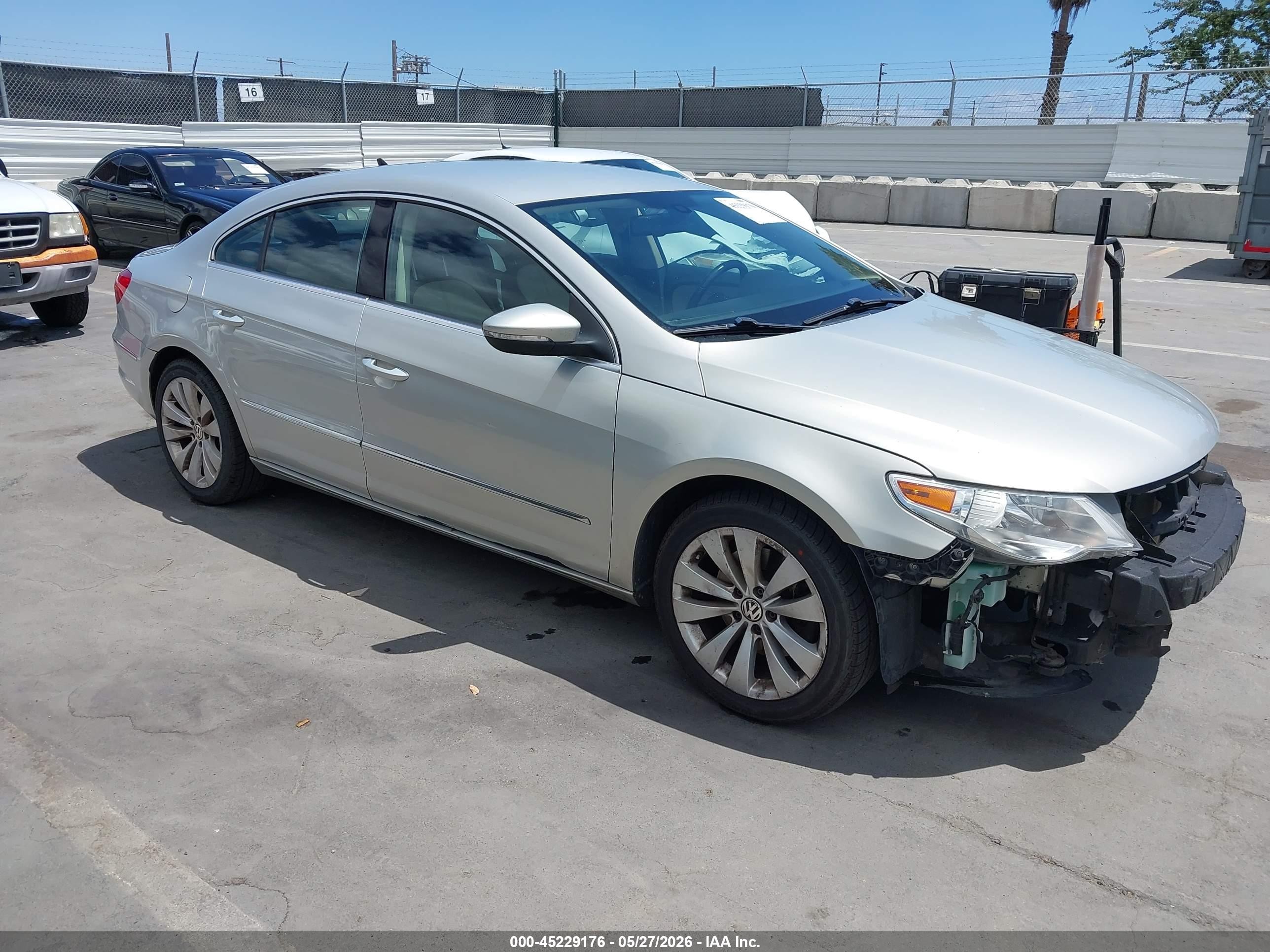 2009 Volkswagen CC Sport, VIN WVWNL73C39E530927 — Front end