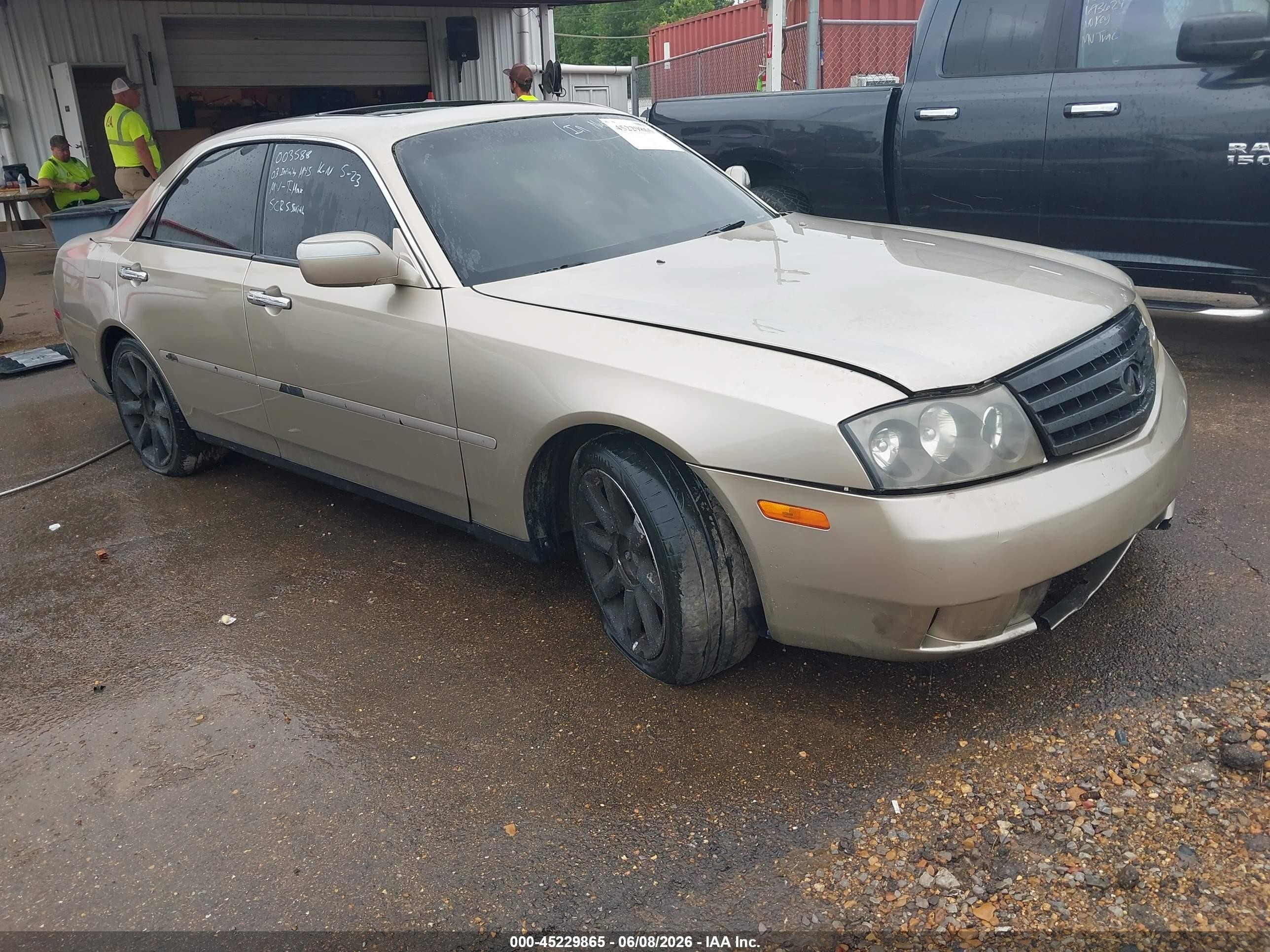 2003 Infiniti M, VIN JNKAY41E43M003588 — Normal wear