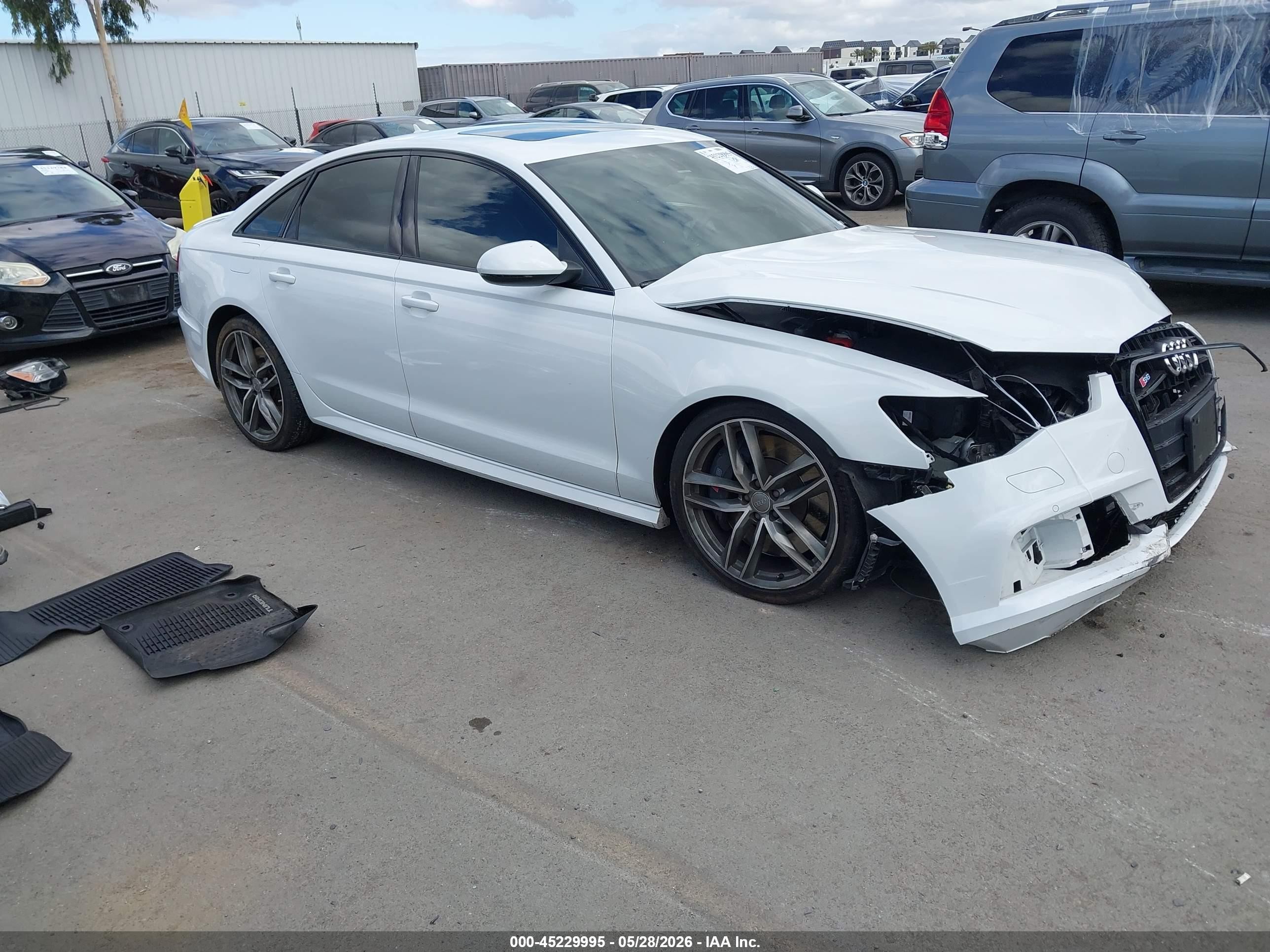 2017 Audi S6 Premium Plus, VIN WAUFFAFC9HN034899 — Front end