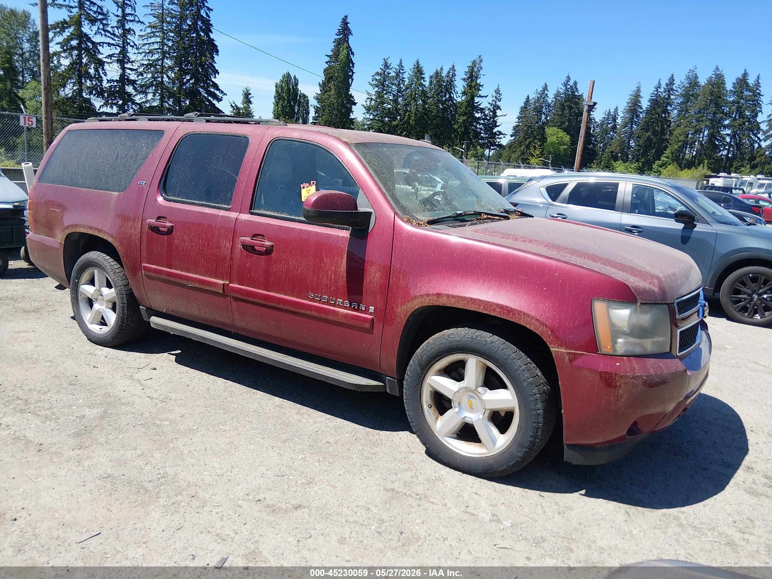 2007 Chevrolet Suburban LTZ, VIN 1GNFK16367J165042 — Normal wear