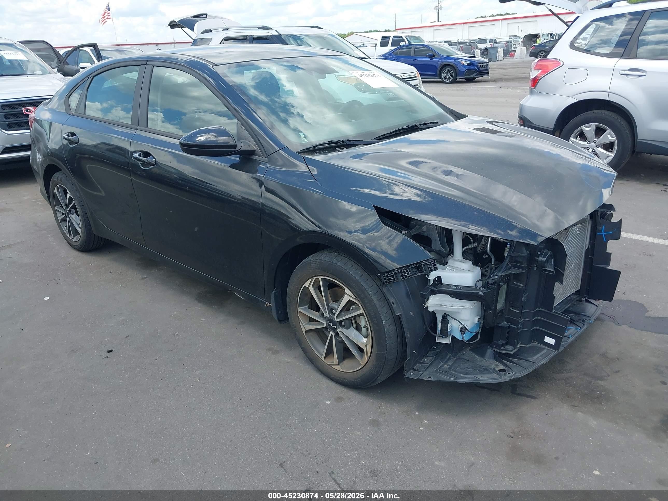 2023 Kia Forte LXS, VIN 3KPF24AD9PE688918 — Front end