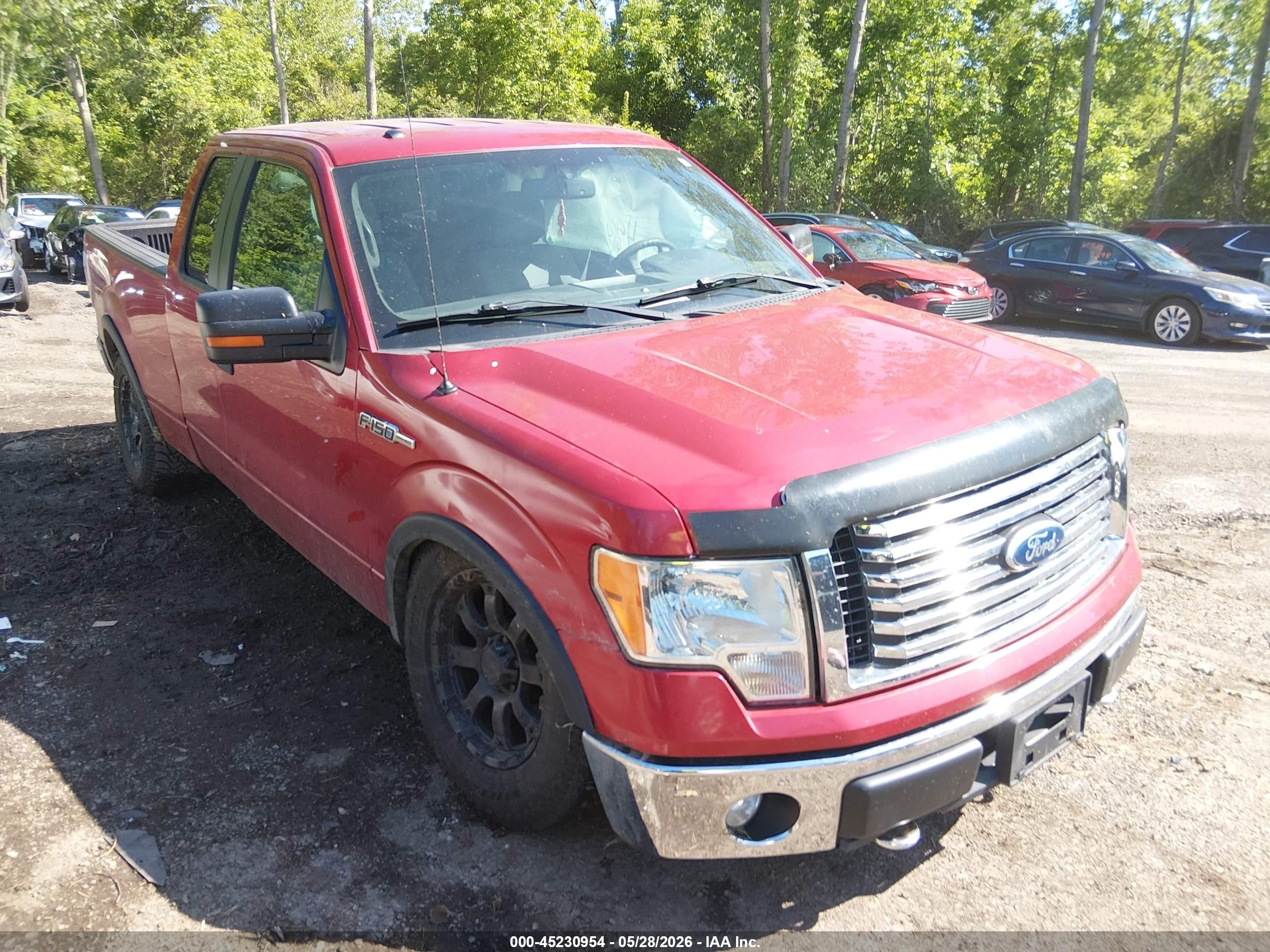 2011 Ford F-150 XLT, VIN 1FTFX1EF0BFA01173 — Undercarriage