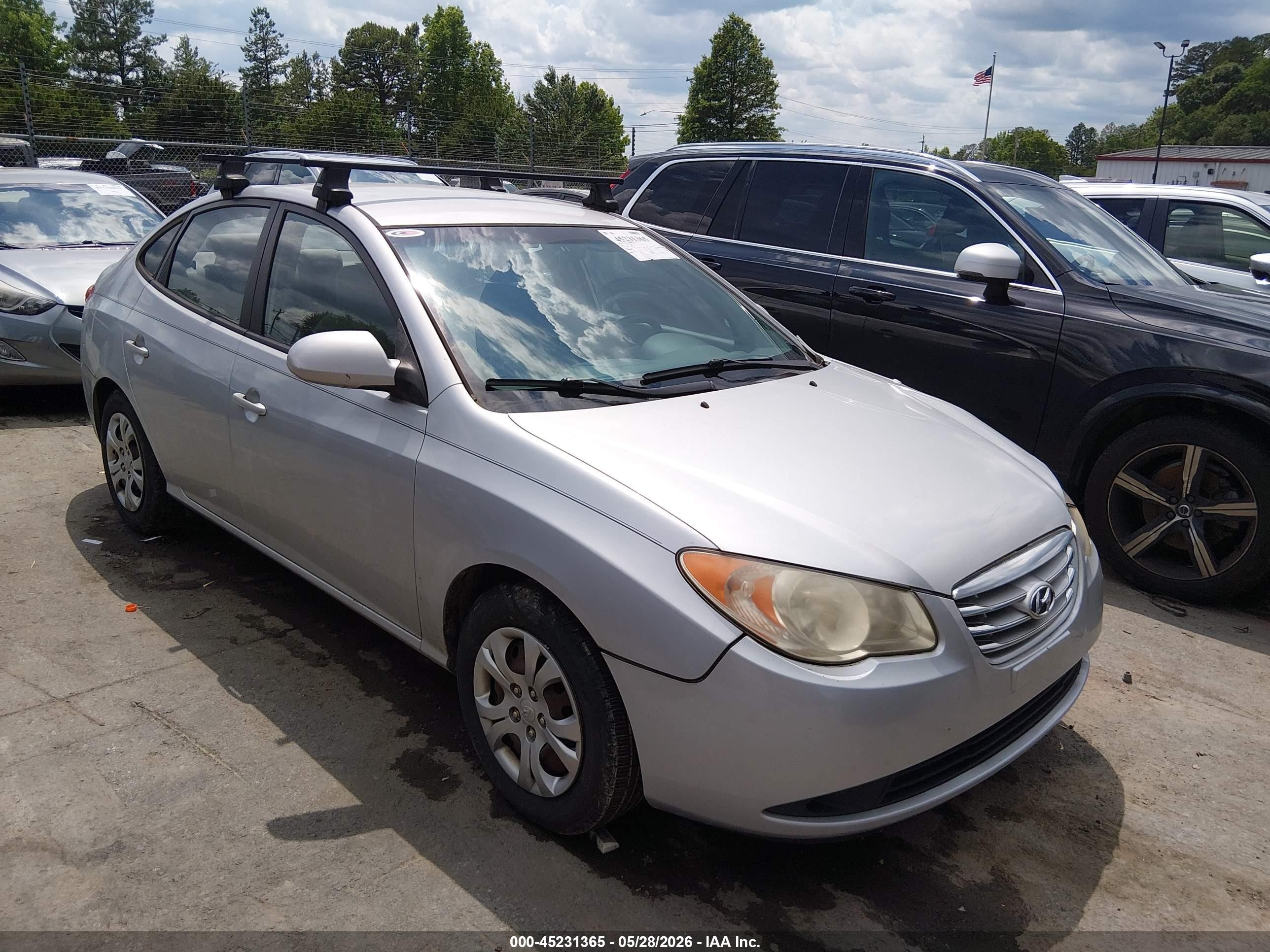 2010 Hyundai Elantra GLS, VIN KMHDU4AD1AU832029 — Front end