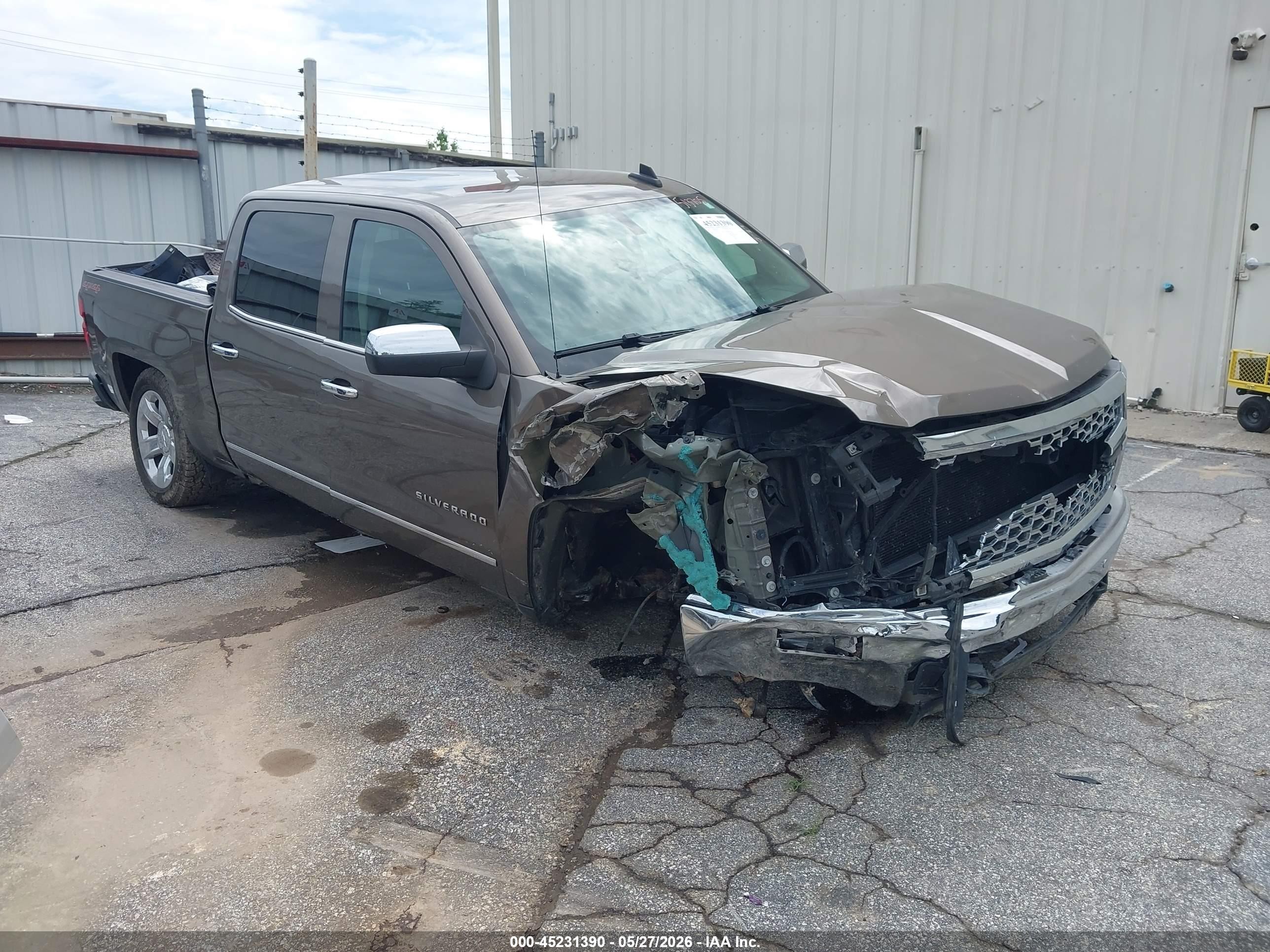 2015 Chevrolet Silverado 1500 LTZ, VIN 3GCUKSEC6FG513705 — Front end