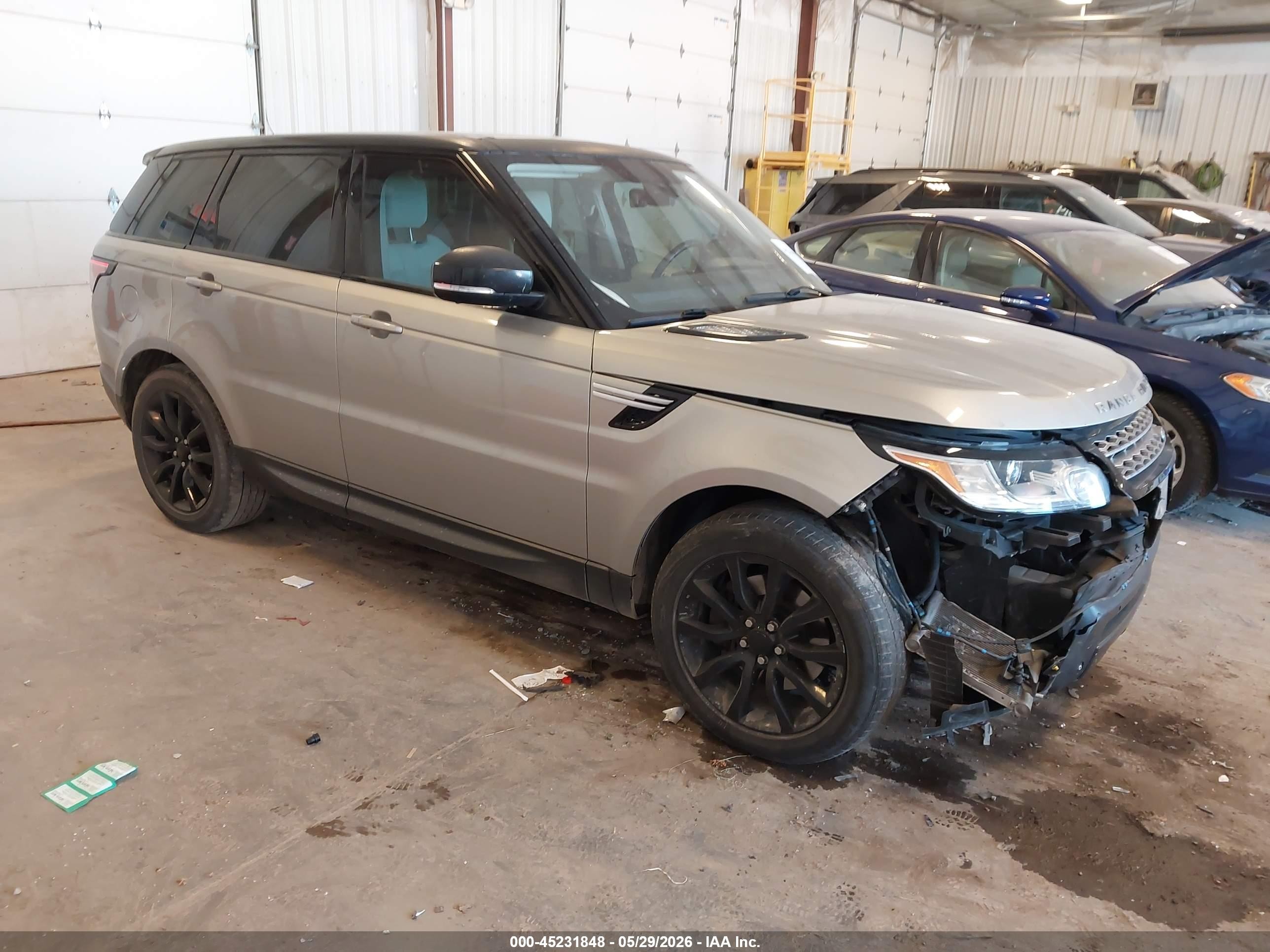 2014 Land Rover Range Rover Sport HSE, VIN SALWR2WF7EA331191 — Front end
