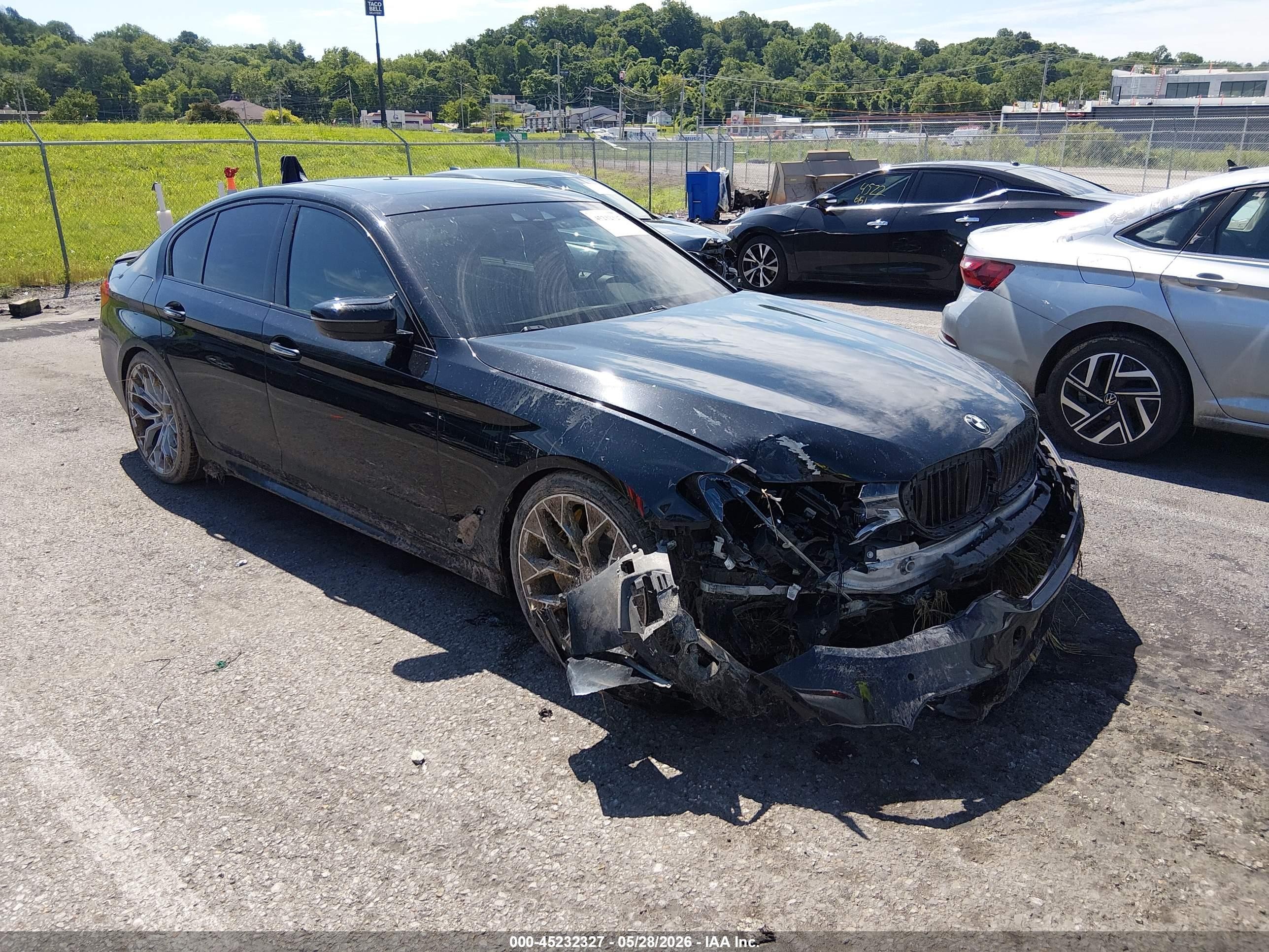2018 BMW 5 Series M550i xDrive, VIN WBAJB9C52JG464486 — Front end