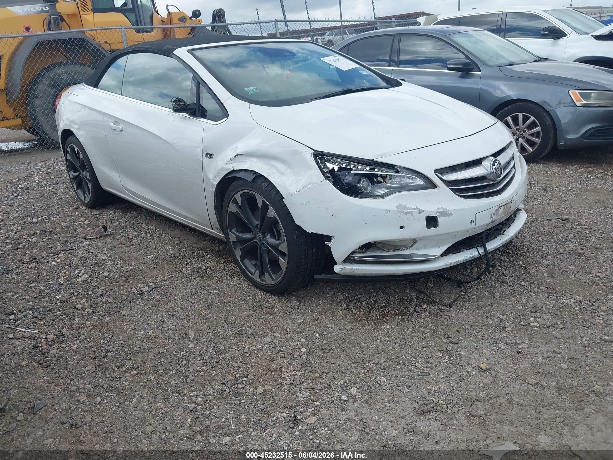 2018 Buick Cascada Premium, VIN W04WH3N59JG033316 — Front end