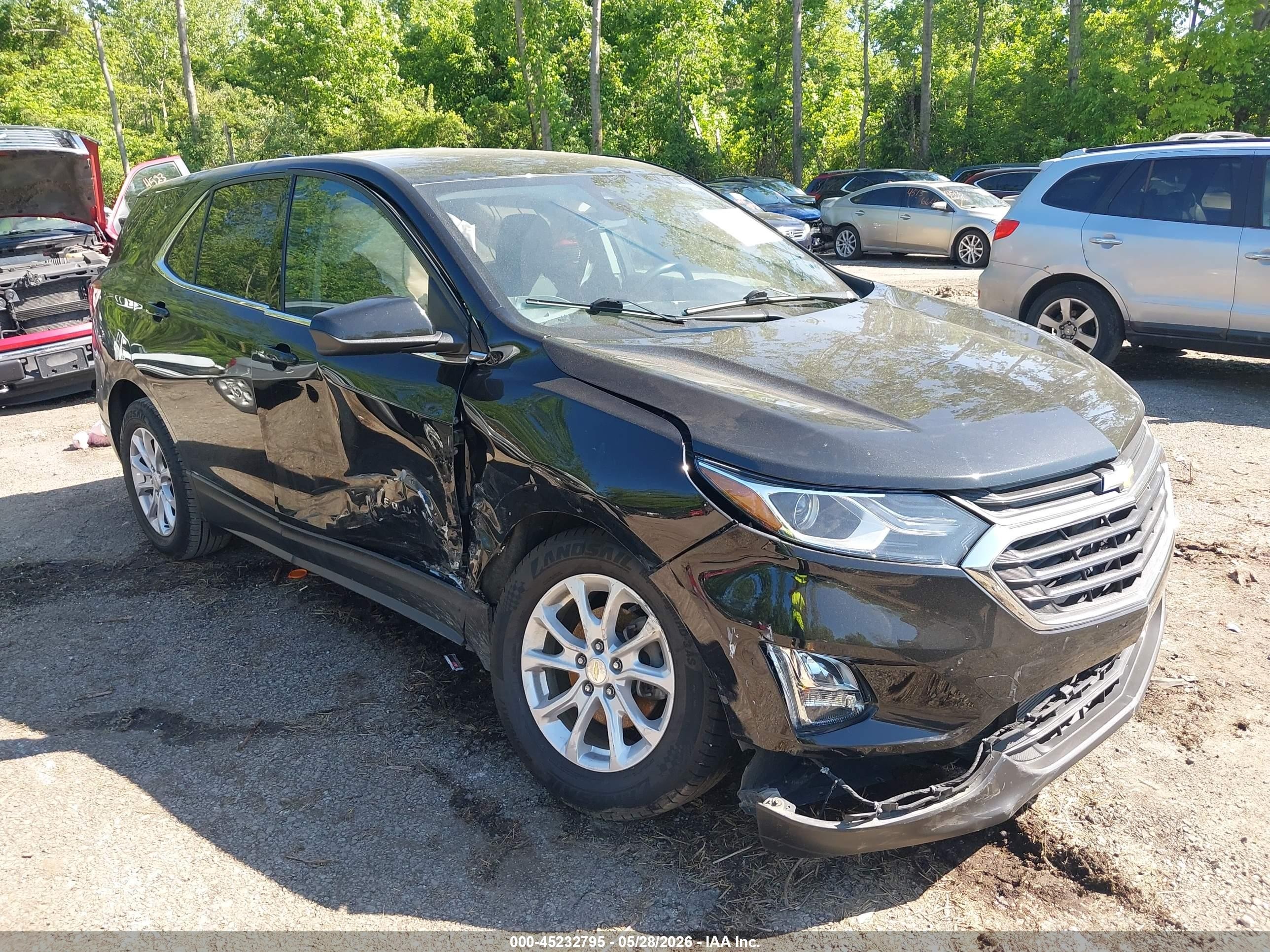 2020 Chevrolet Equinox LT, VIN 3GNAXKEV5LL340579 — Side