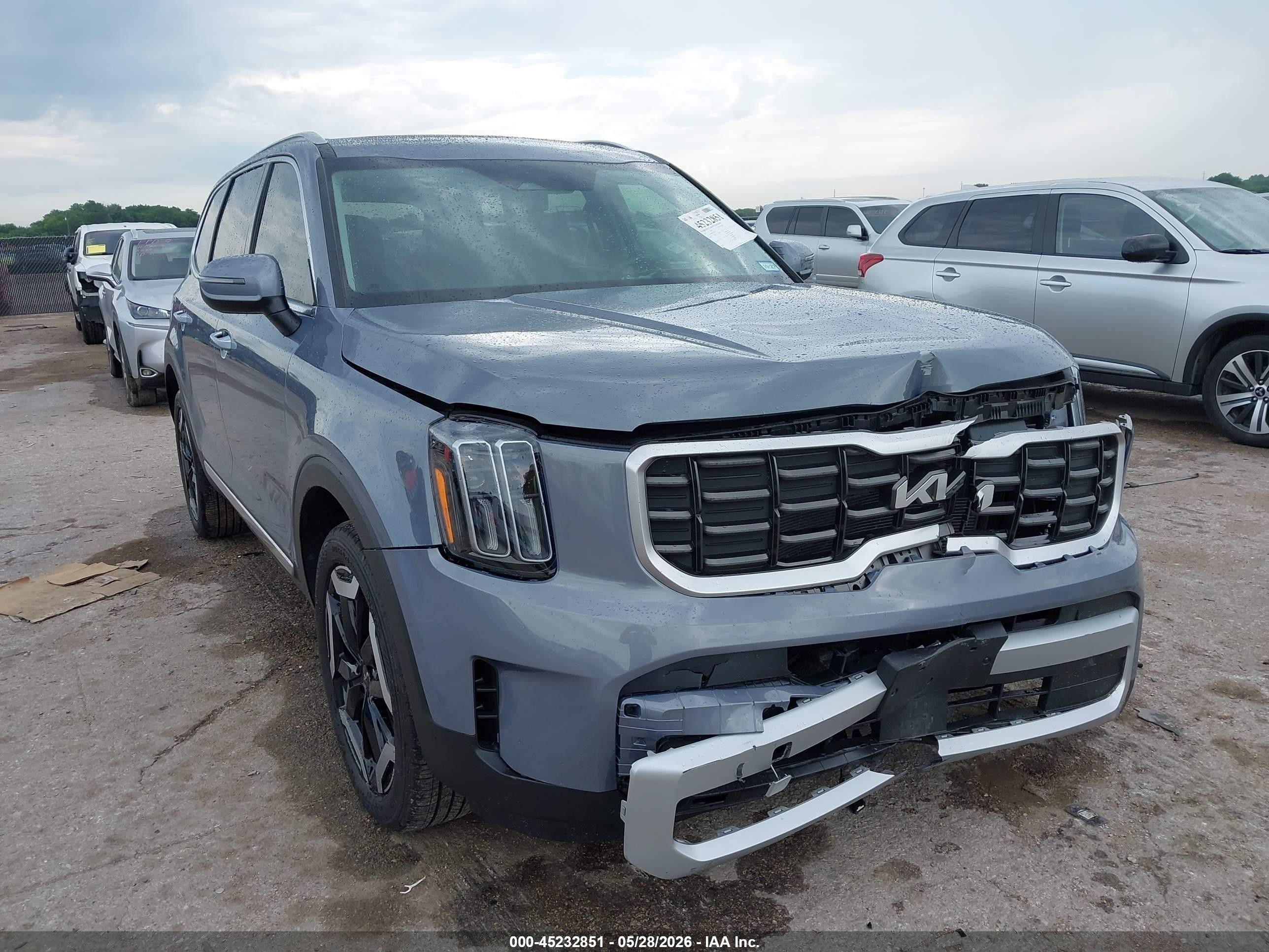 2025 Kia Telluride S, VIN 5XYP64GC9SG706952 — Front end