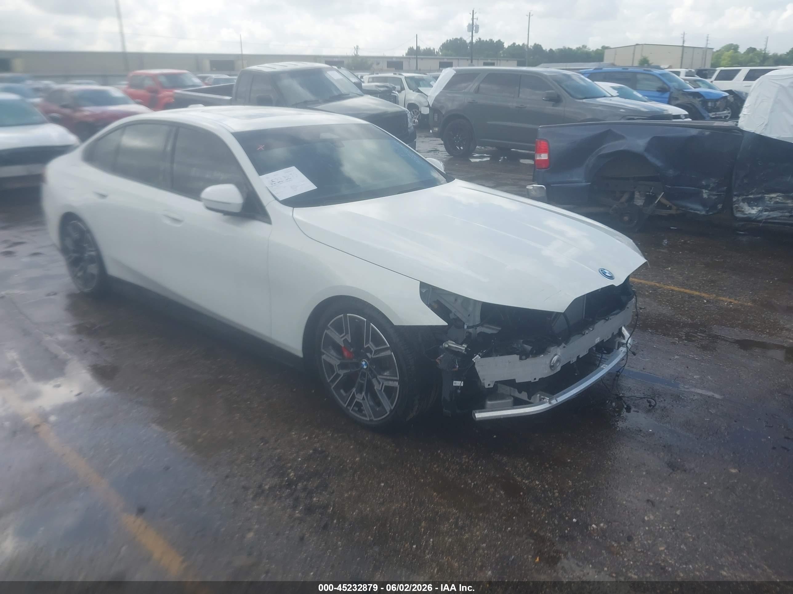2026 BMW i5 eDrive40, VIN WBY63HG04TCW15044 — Front end