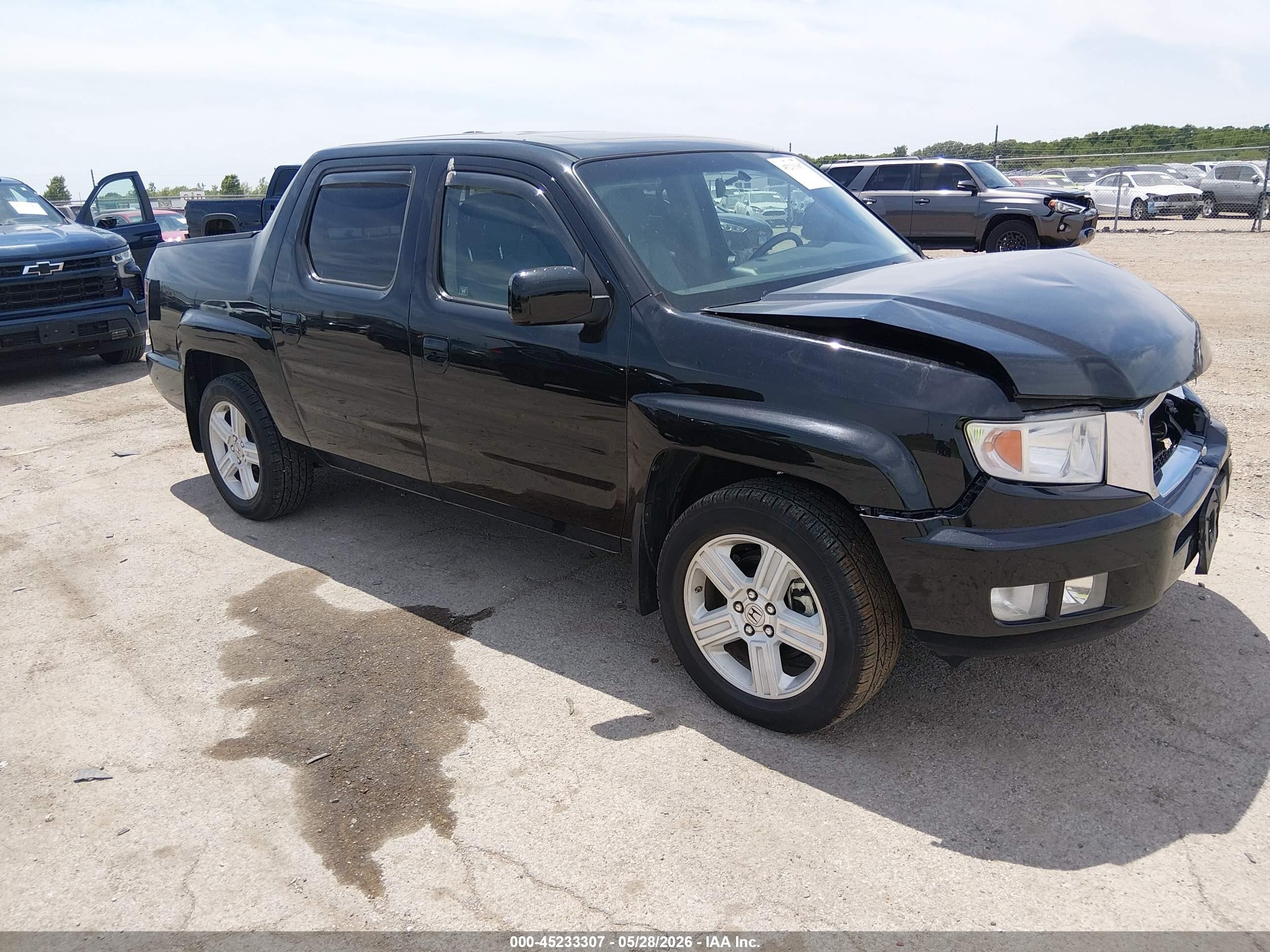 2011 Honda Ridgeline RTL, VIN 5FPYK1F51BB005371 — Front end