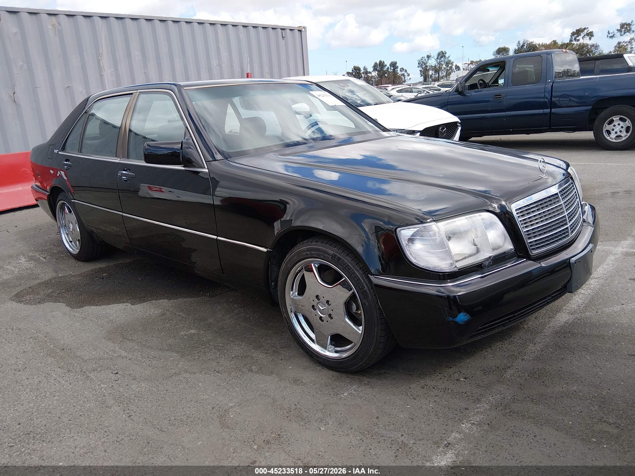 1992 Mercedes-Benz 600, VIN WDBGA57E0NA027032 — Перед
