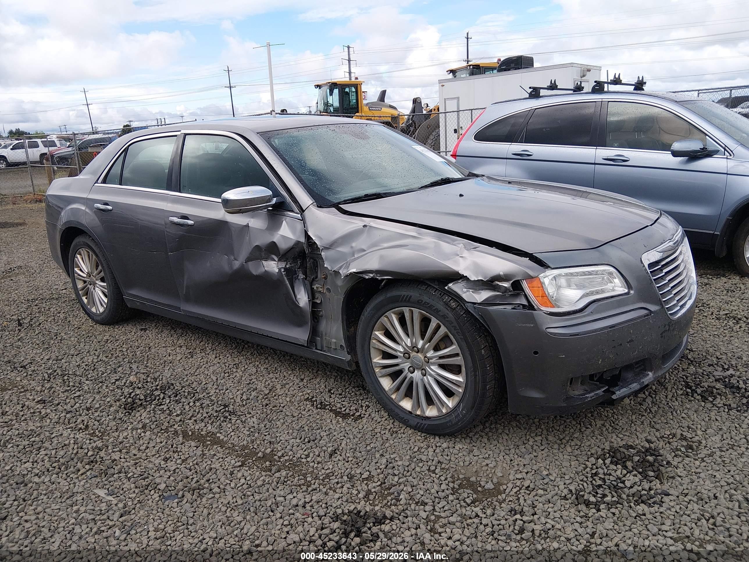 2011 Chrysler 300 C, VIN 2C3CK6CT8BH611834 — Front end