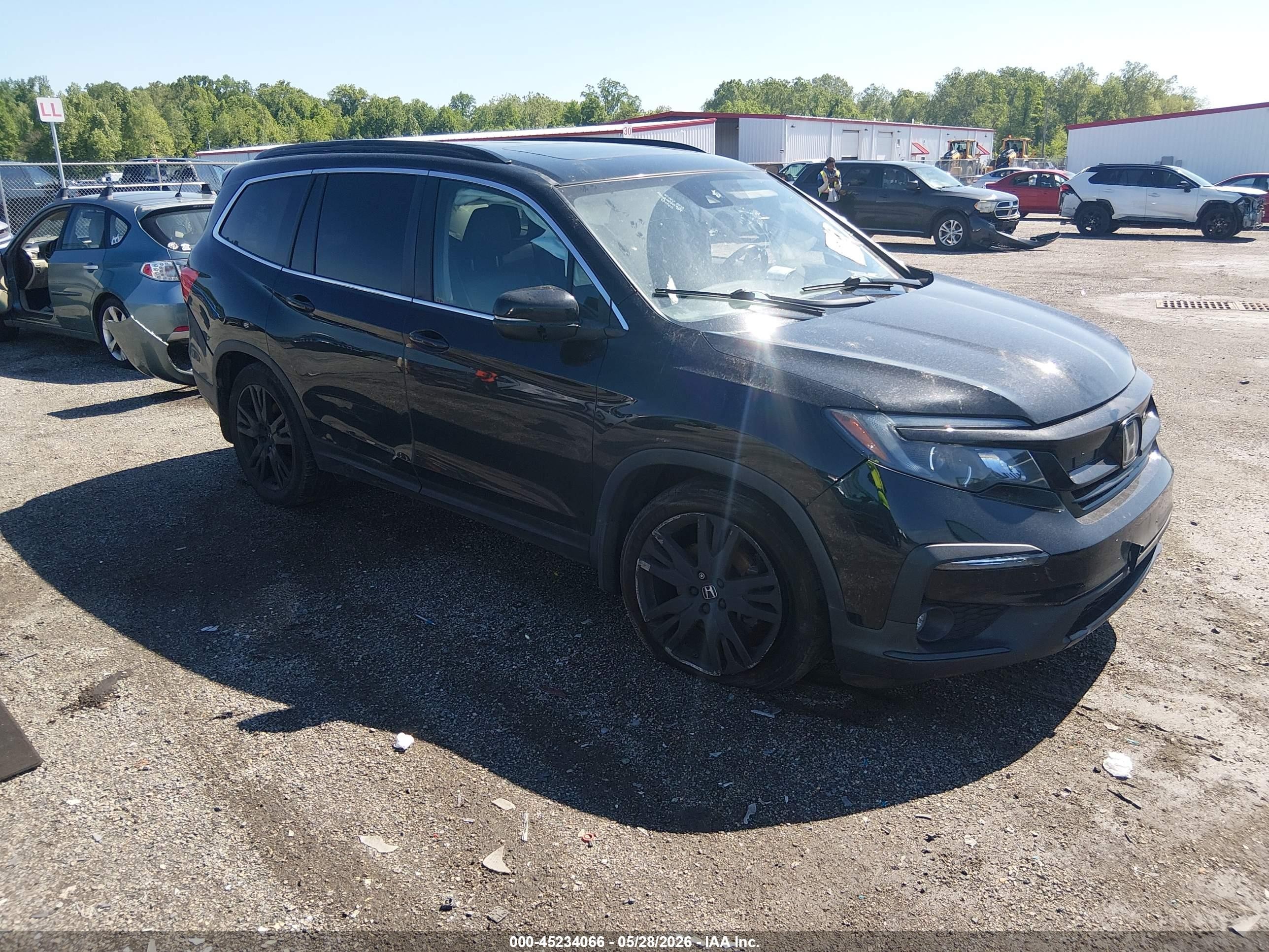 2022 Honda Pilot Special Edition, VIN 5FNYF6H23NB068697 — Side