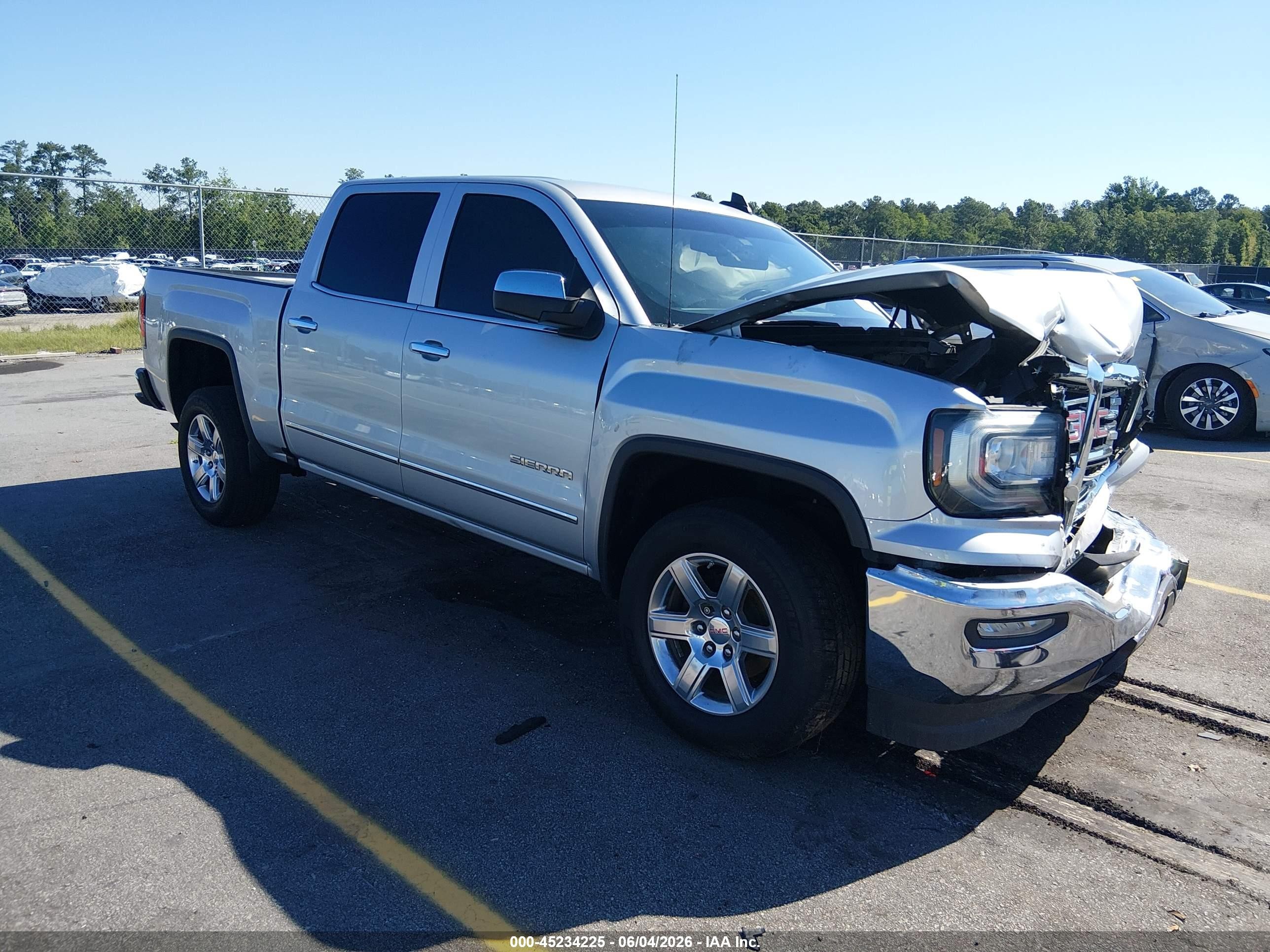 2018 GMC Sierra 1500 SLT, VIN 3GTP1NECXJG604924 — Front end