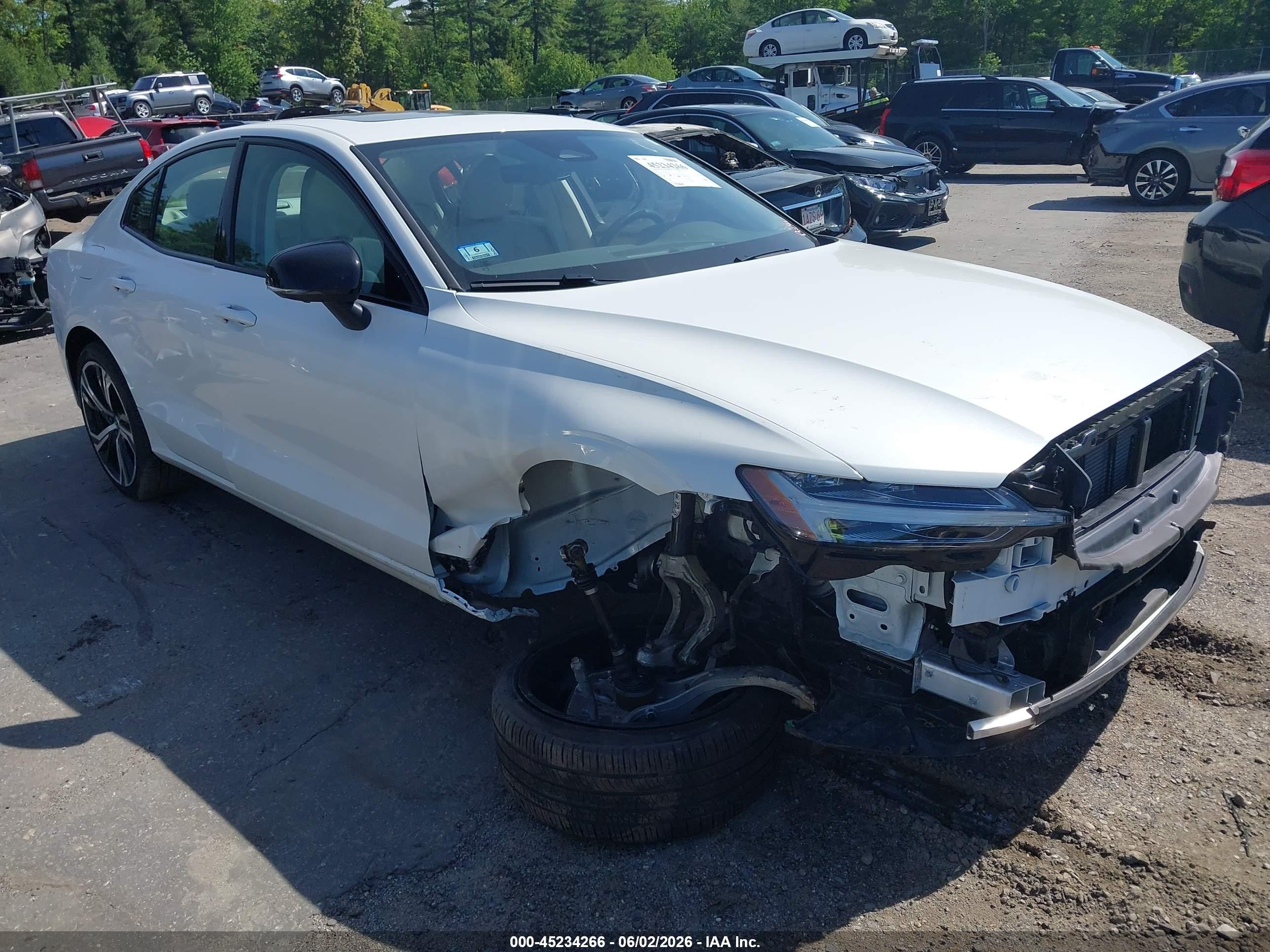 2024 Volvo S60 Plus Dark Theme, VIN 7JRL12TL0RG326575 — Front end