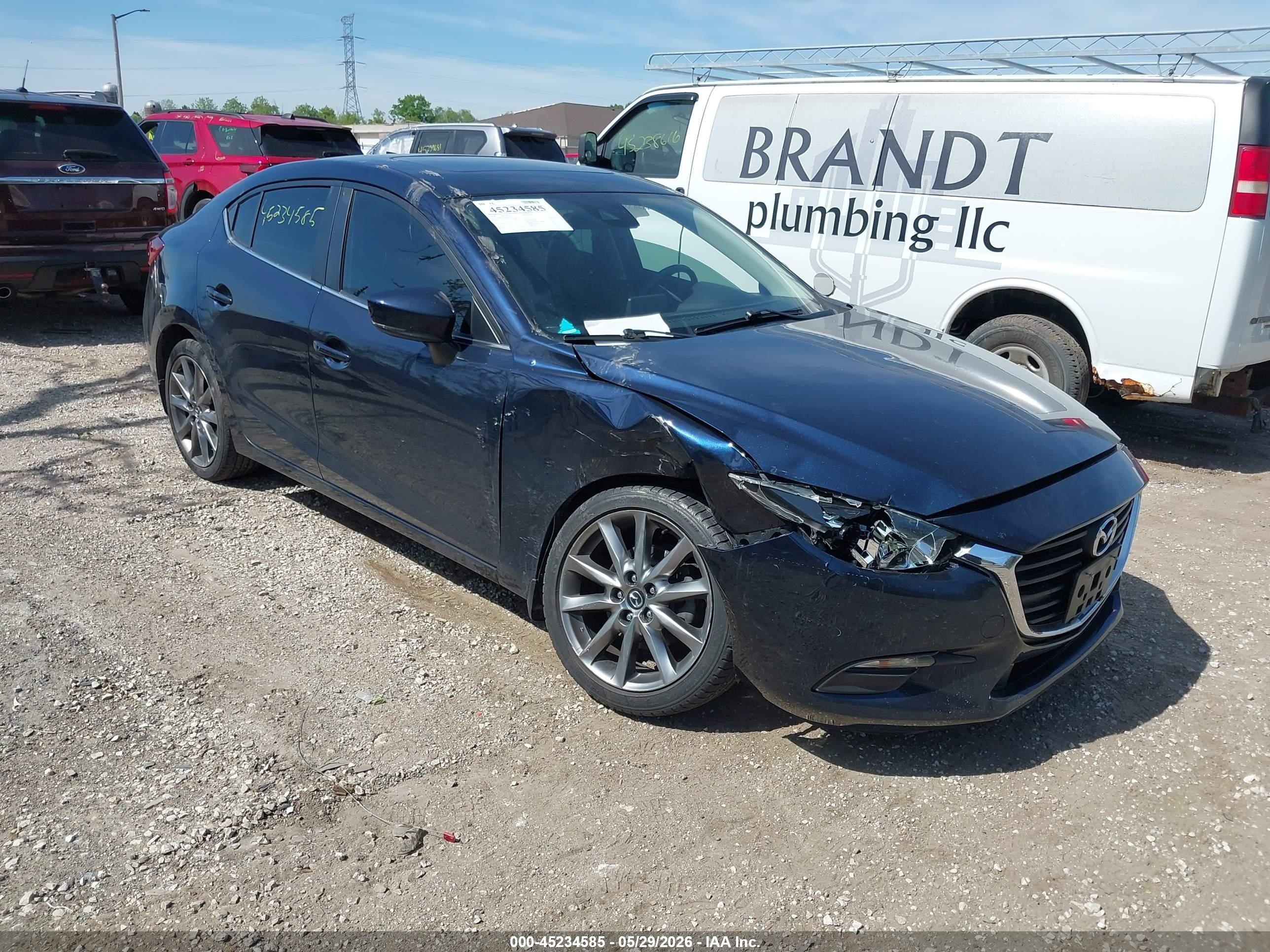 2018 Mazda 3 Touring, VIN 3MZBN1V34JM252073 — Side