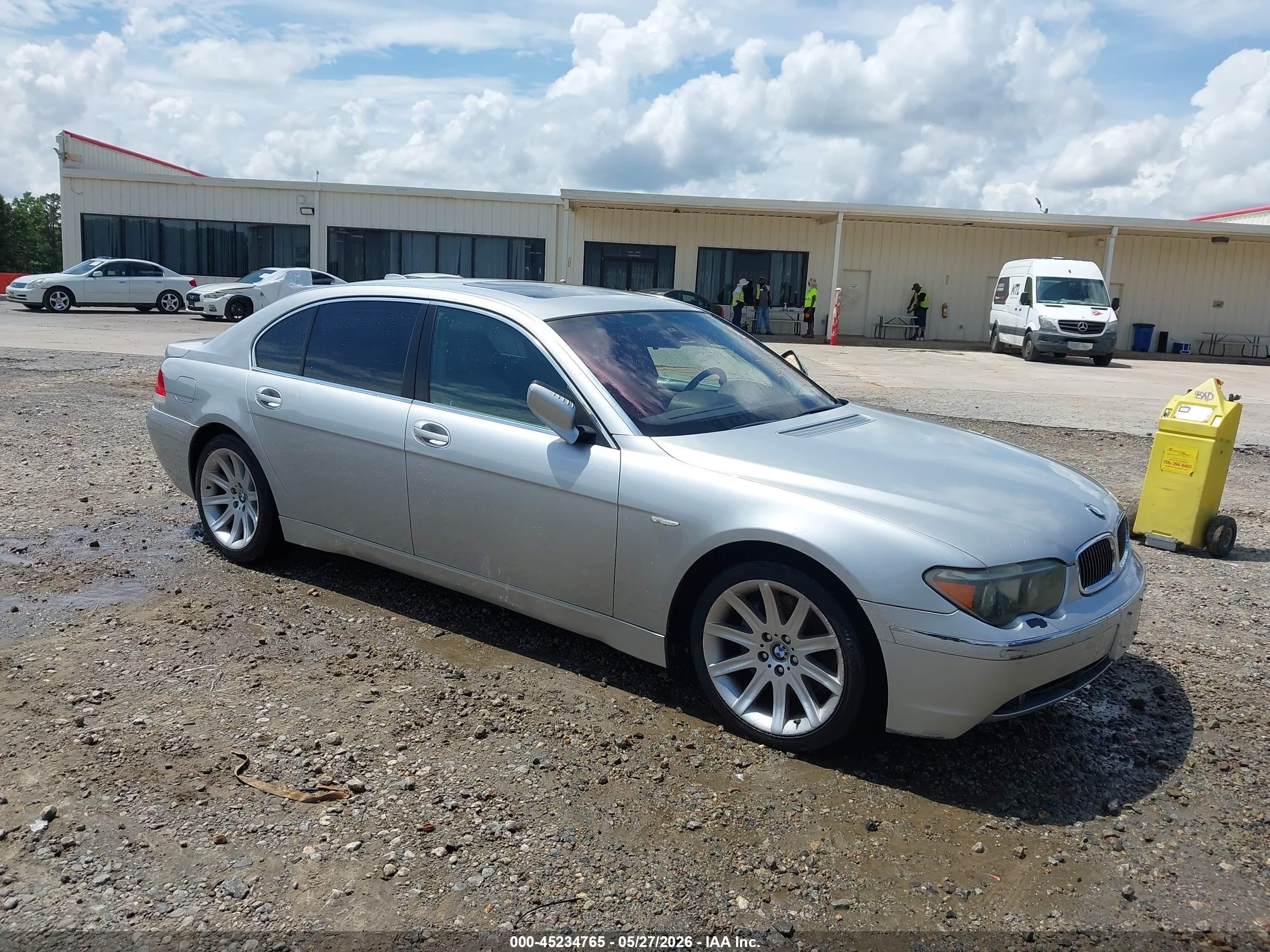 2005 BMW 7 Series 745Li, VIN WBAGN63525DS59015 — Normal wear