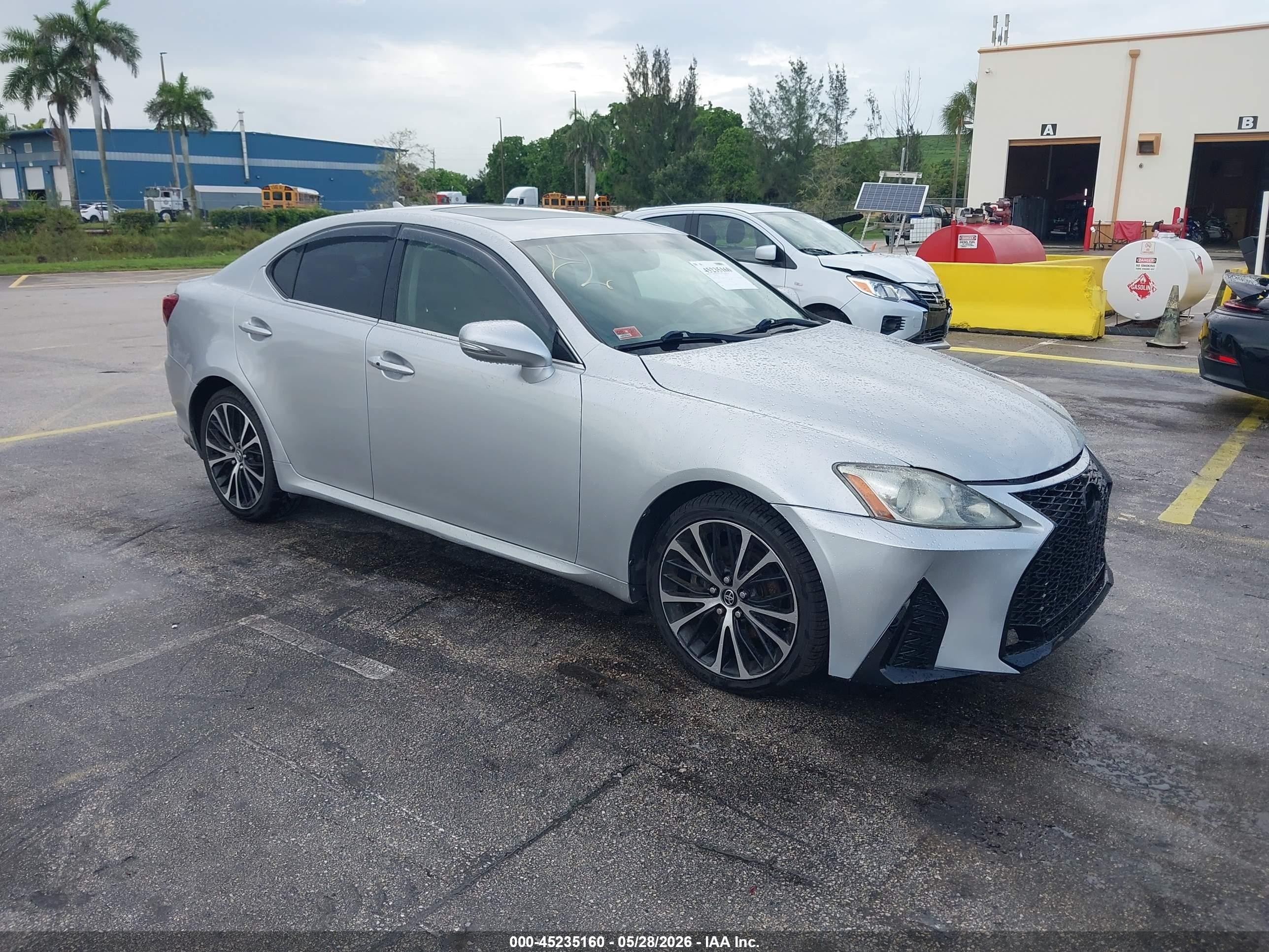 2012 Lexus IS 250, VIN JTHCF5C27C5059428 — Фото с аукциона
