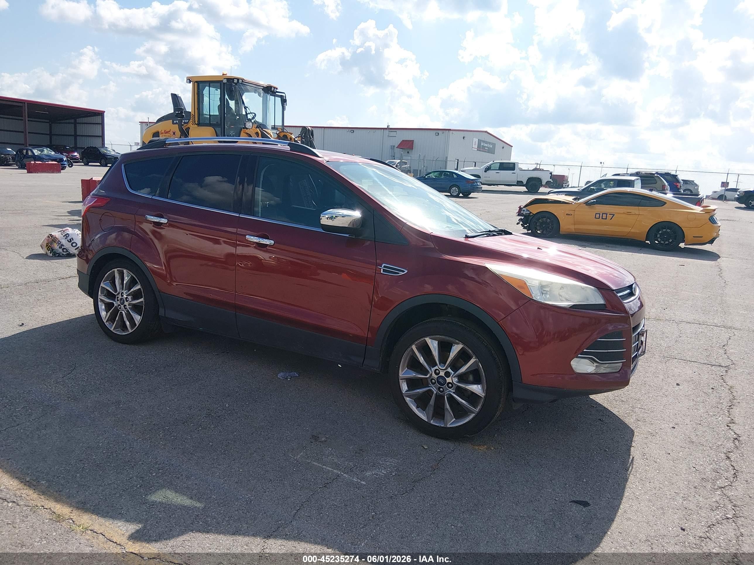 2015 Ford Escape SE, VIN 1FMCU0GX5FUC87952 — Side
