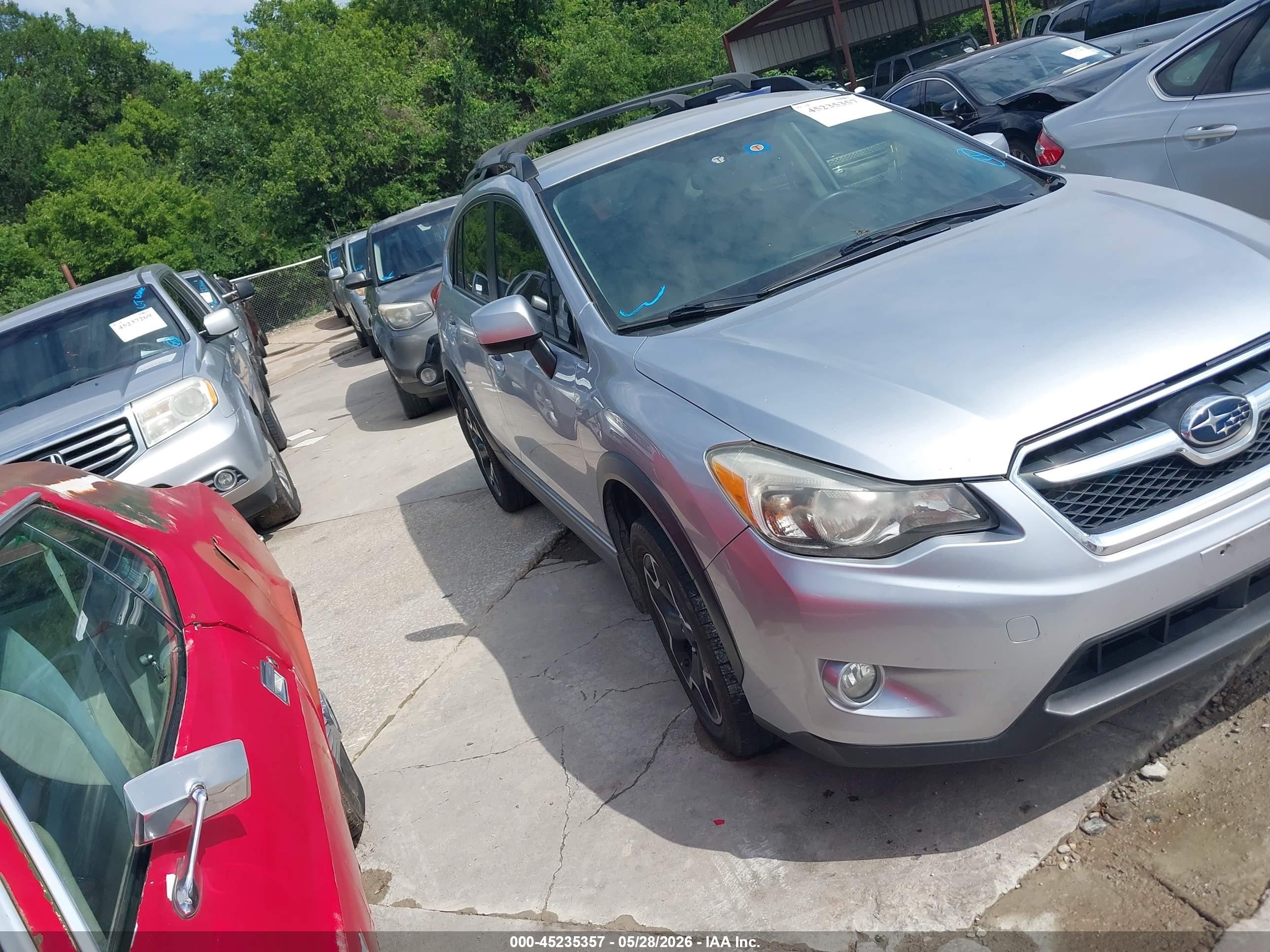 2014 Subaru Crosstrek Limited, VIN JF2GPAGC2E8304537 — Фото с аукциона