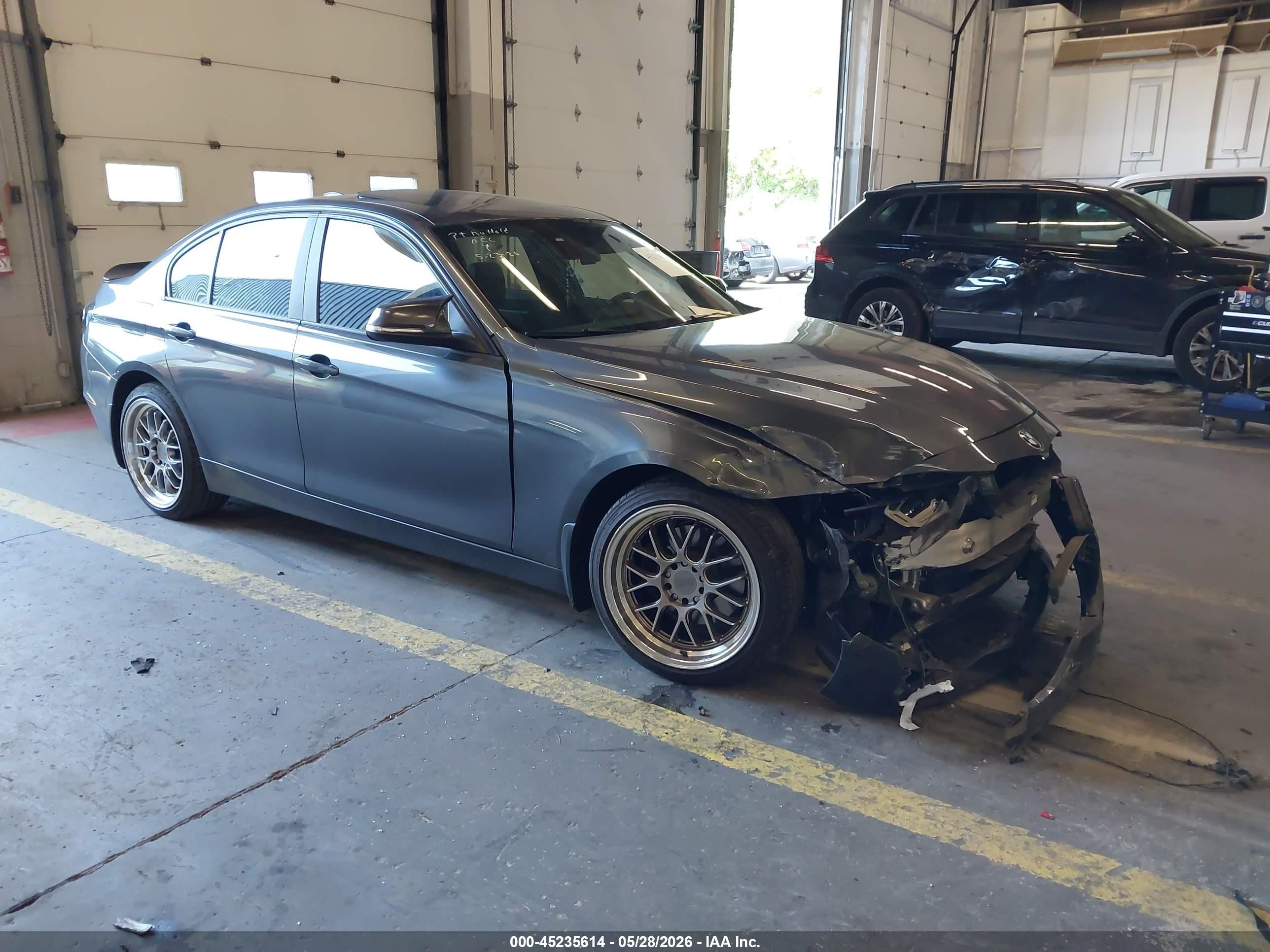 2015 BMW 3 Series 328i, VIN WBA3C1C58FP852353 — Front end