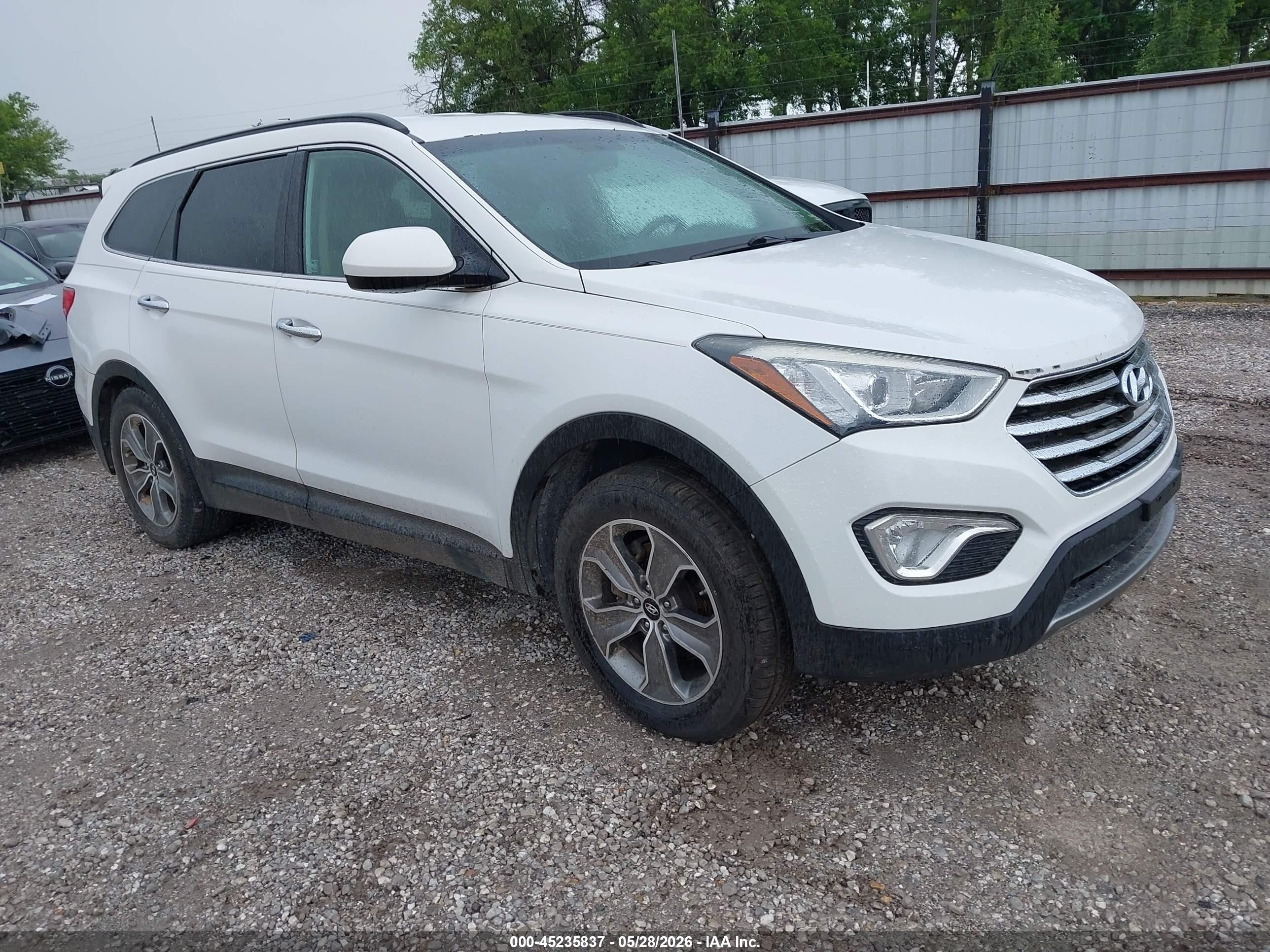 2013 Hyundai Santa Fe GLS, VIN KM8SM4HF3DU014160 — Normal wear