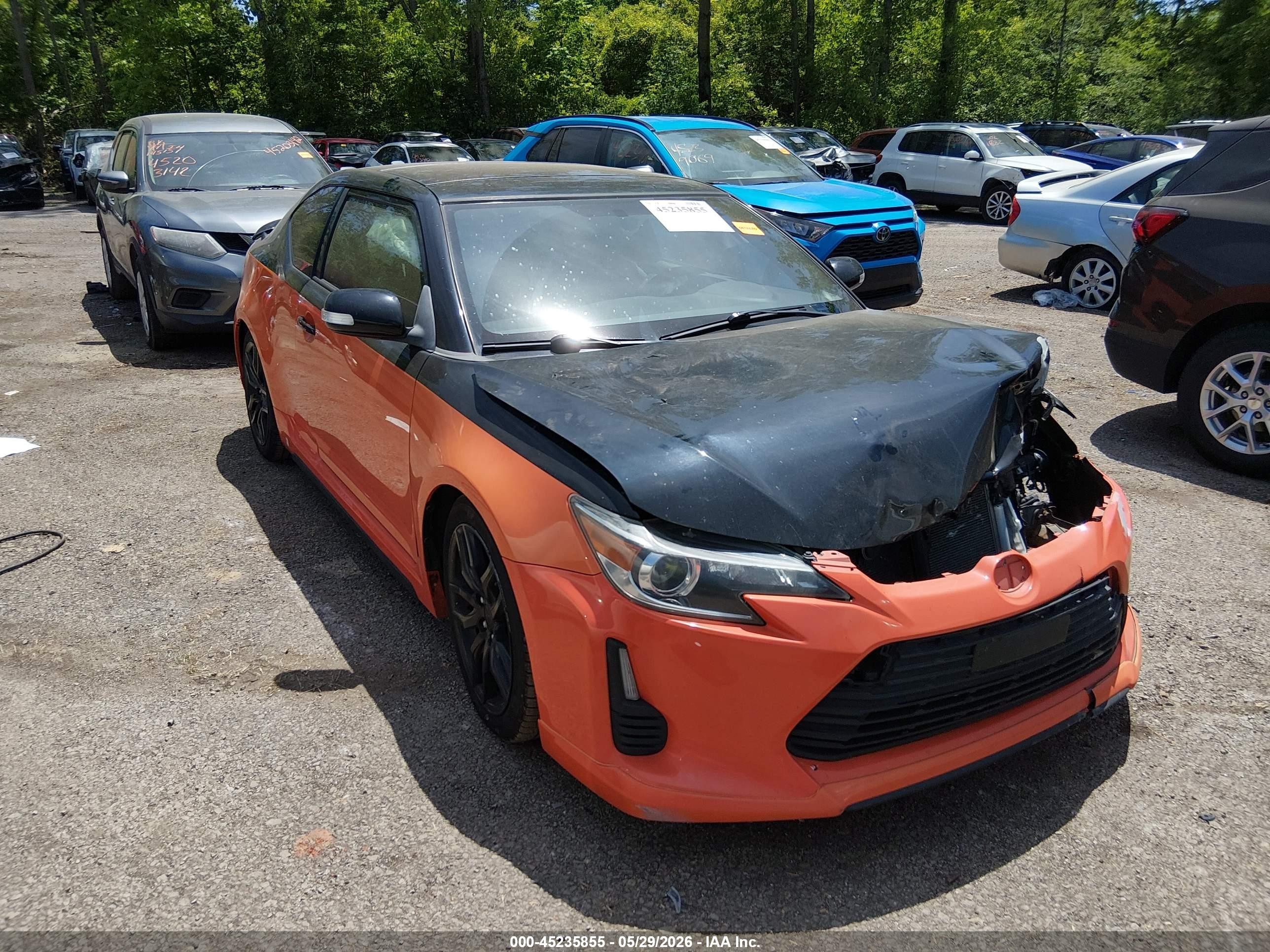 2015 Scion tC, VIN JTKJF5C77FJ005930 — Front end