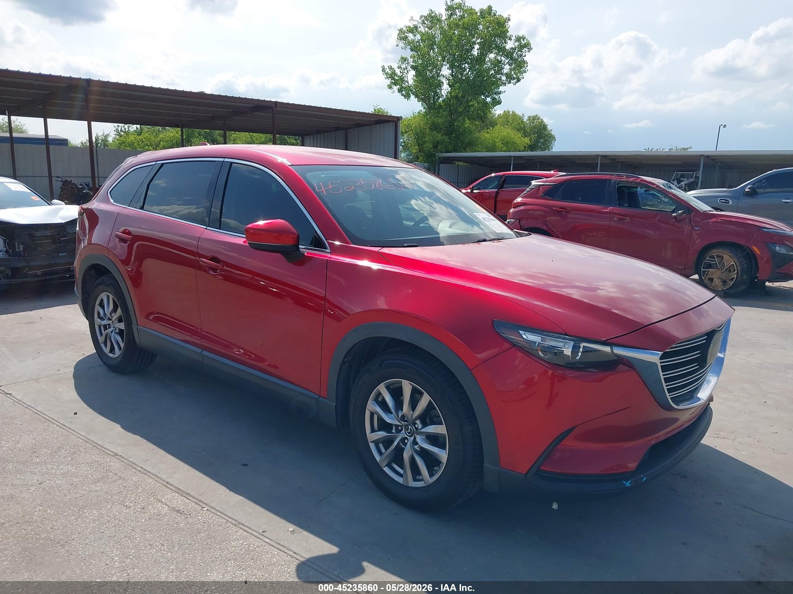 2019 Mazda CX-9 Touring, VIN JM3TCACY3K0302811 — Бок