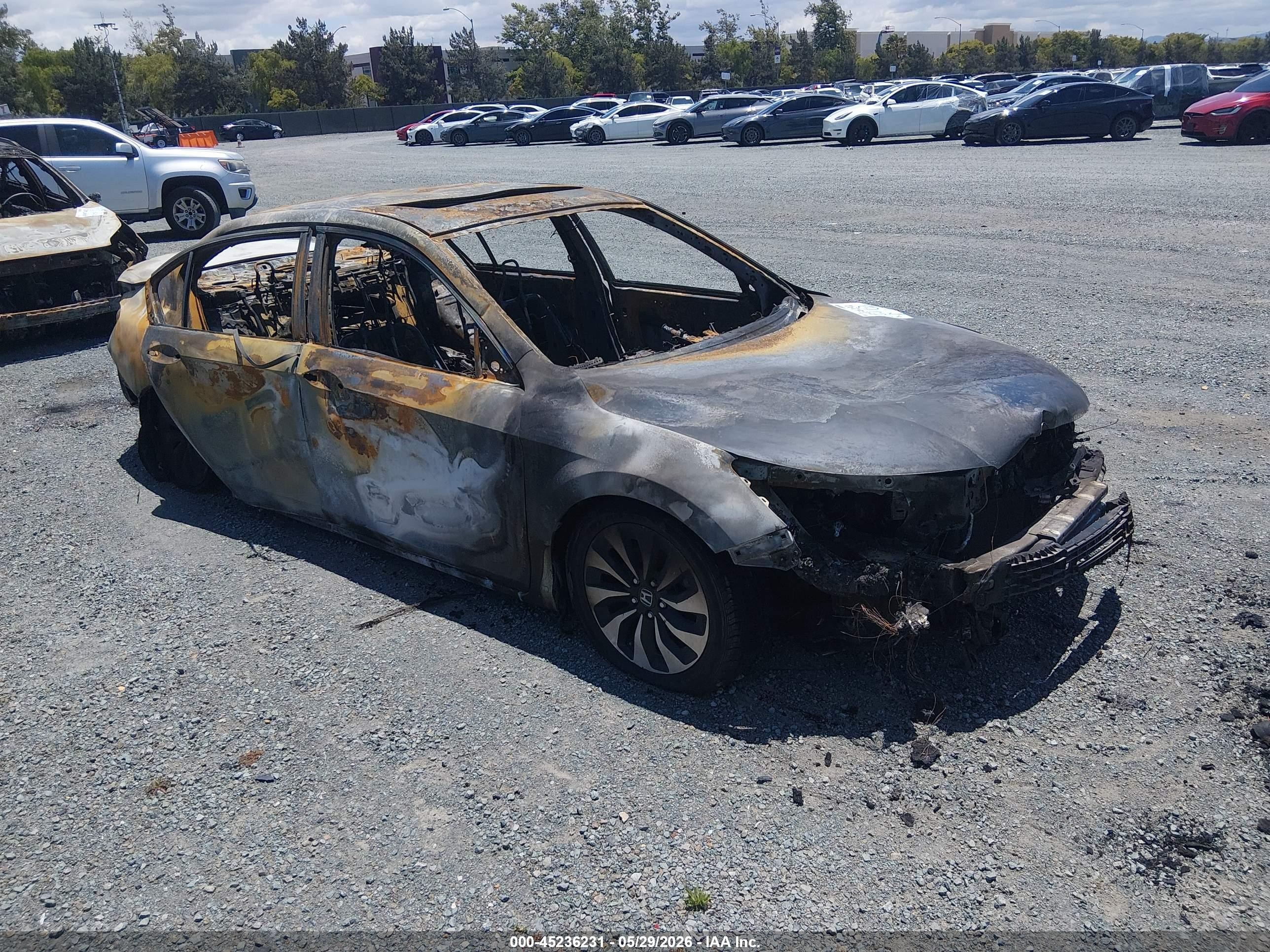 2015 Honda Accord Touring, VIN 1HGCR6F72FA008115 — Interior fire