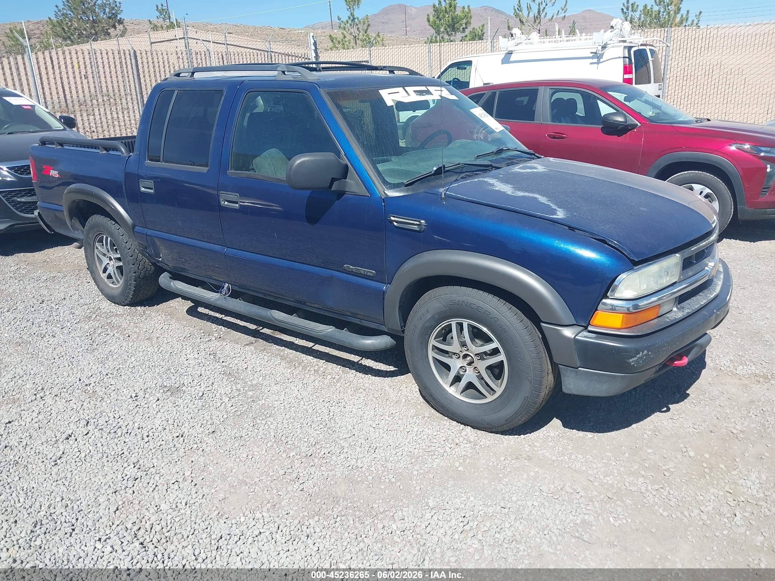 2002 Chevrolet S-10 LS, VIN 1GCDT13W22K185982 — Not stated