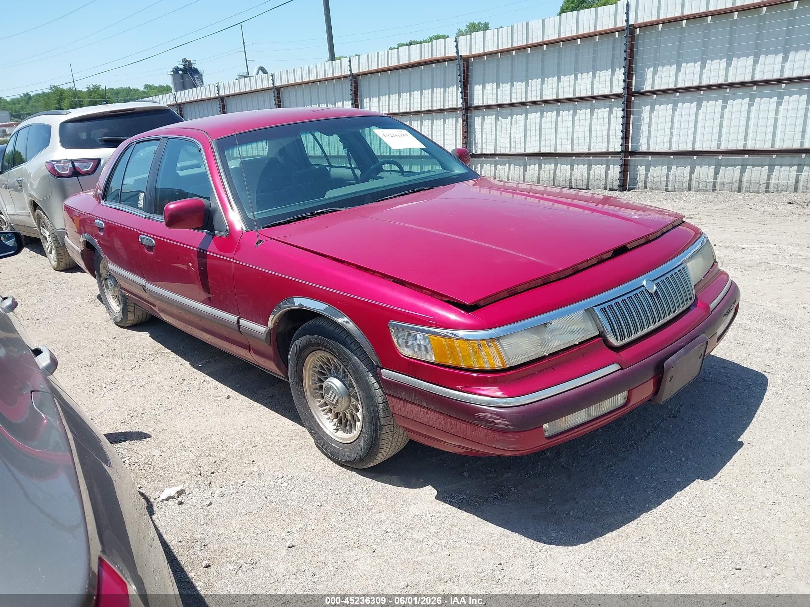 1994 Mercury Grand Marquis LS, VIN 2MELM75WXRX666190 — Обычный износ