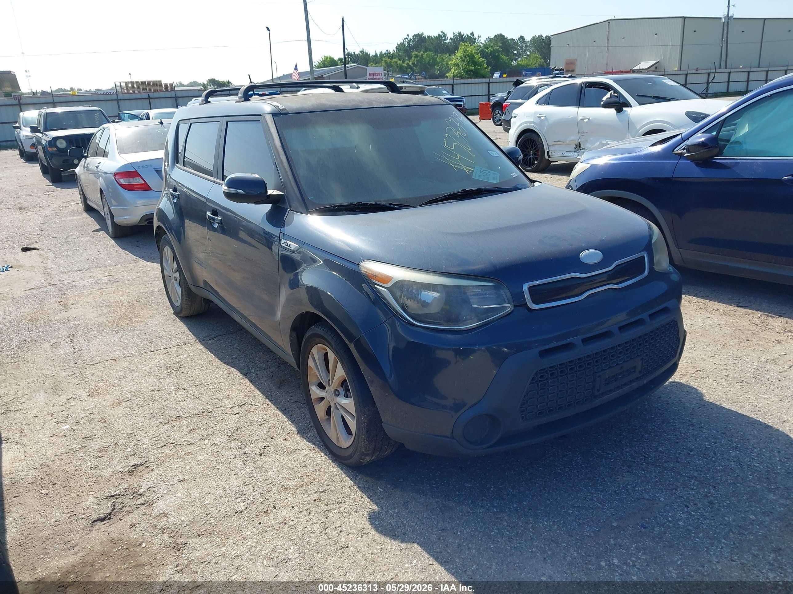 2014 Kia Soul +, VIN KNDJP3A50E7041304 — Normal wear