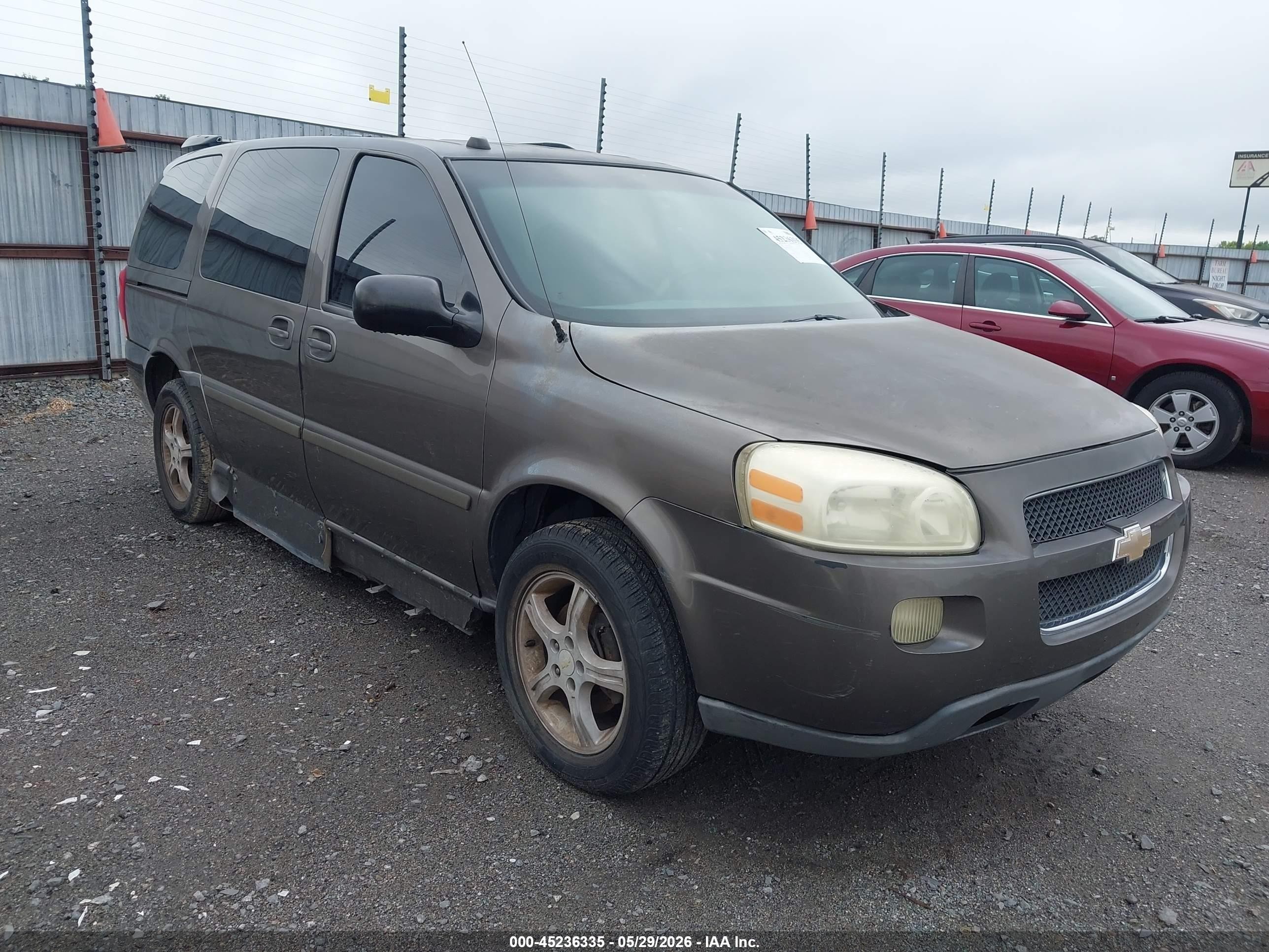 2005 Chevrolet Uplander LS Fleet, VIN 1GBDV13L25D264484 — Normal wear