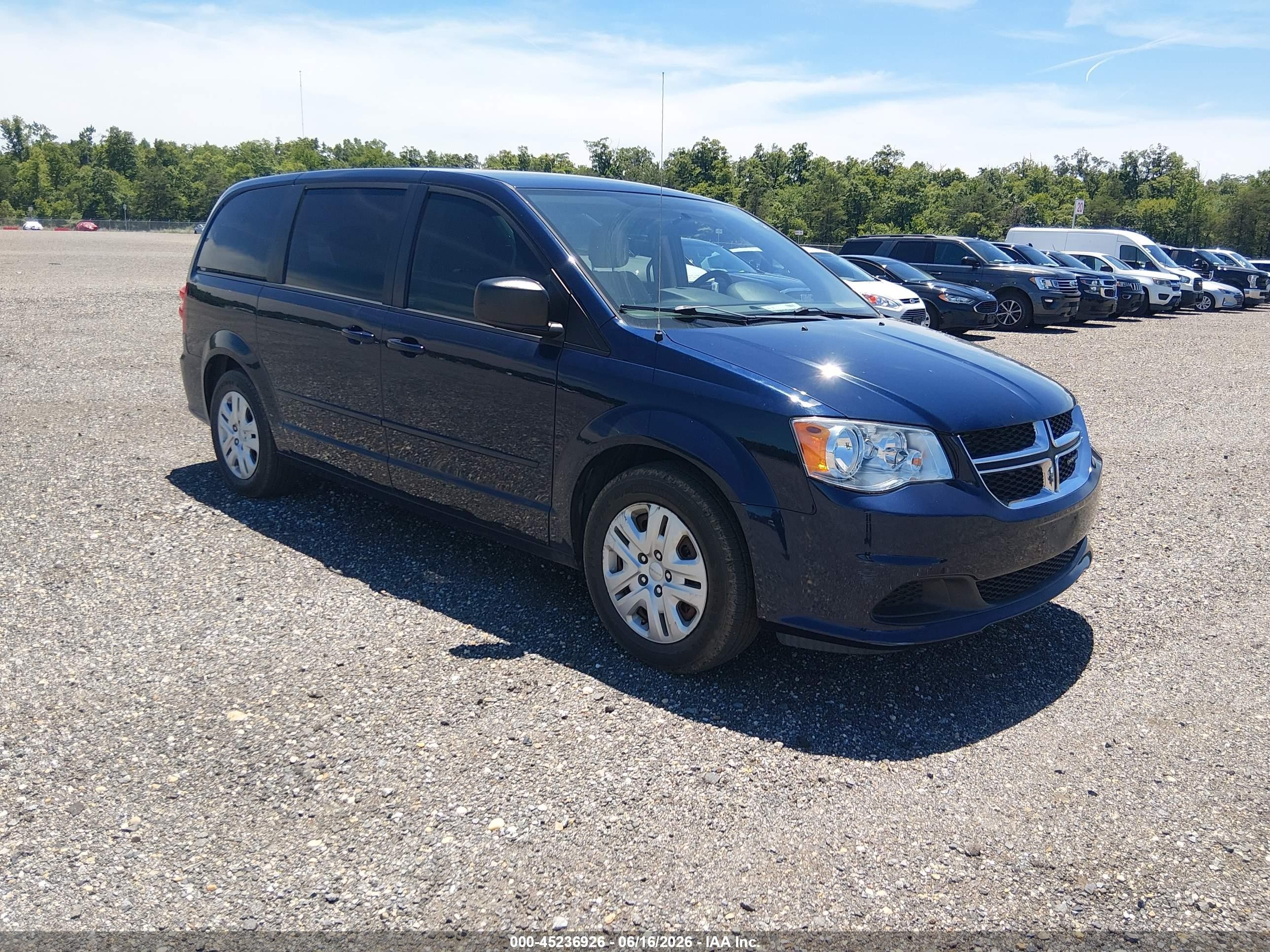 2016 Dodge Grand Caravan SE, VIN 2C4RDGBG9GR105859 — Обычный износ