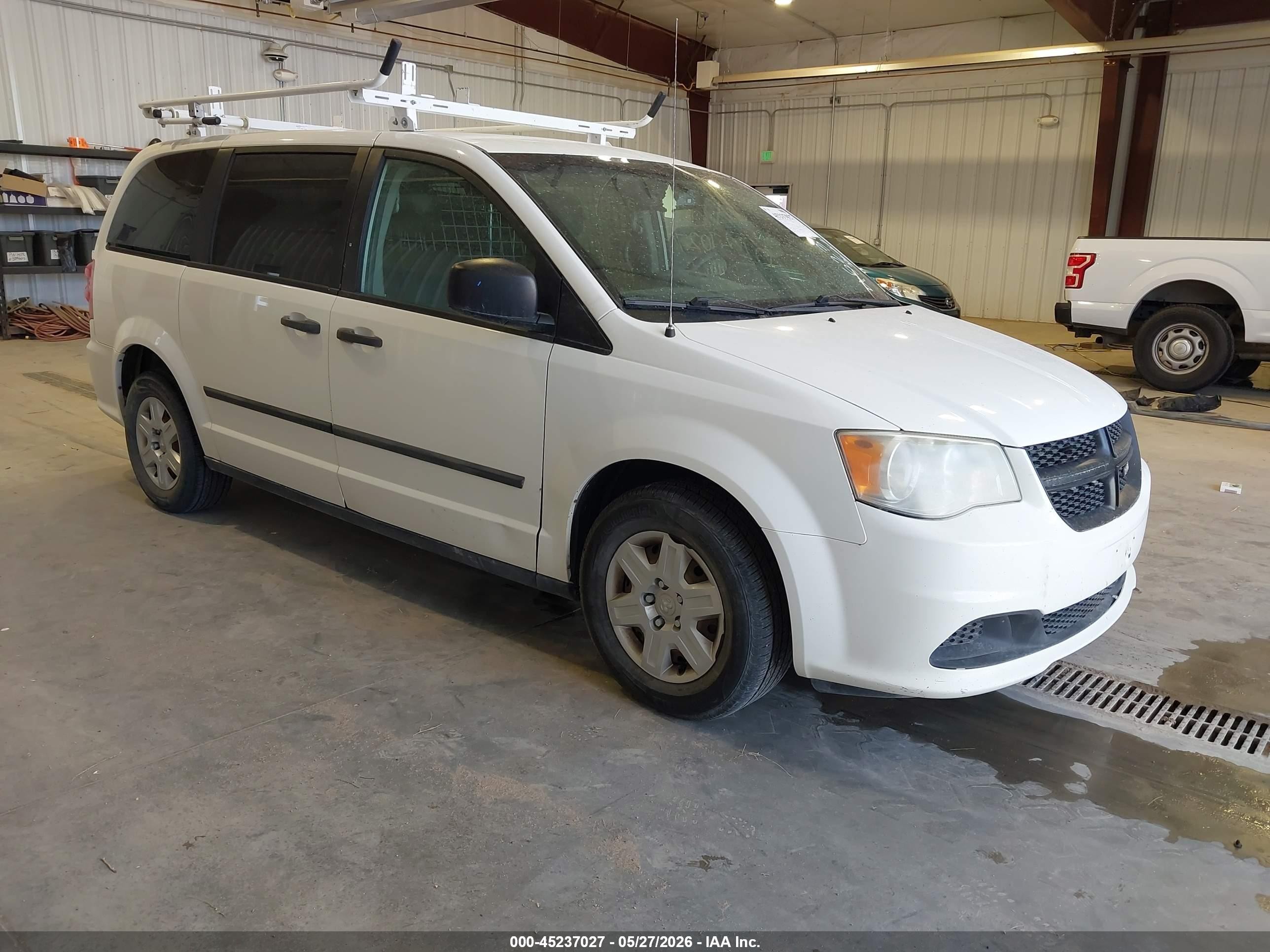 2013 Ram Cargo Van Tradesman, VIN 2C4JRGAG6DR587265 — Normal wear