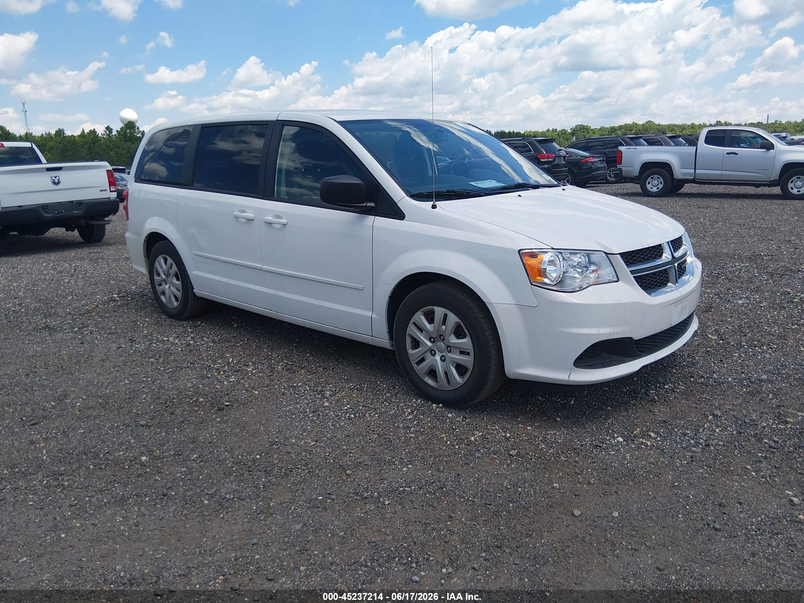 2017 Dodge Grand Caravan SE, VIN 2C4RDGBG0HR724187 — Обычный износ