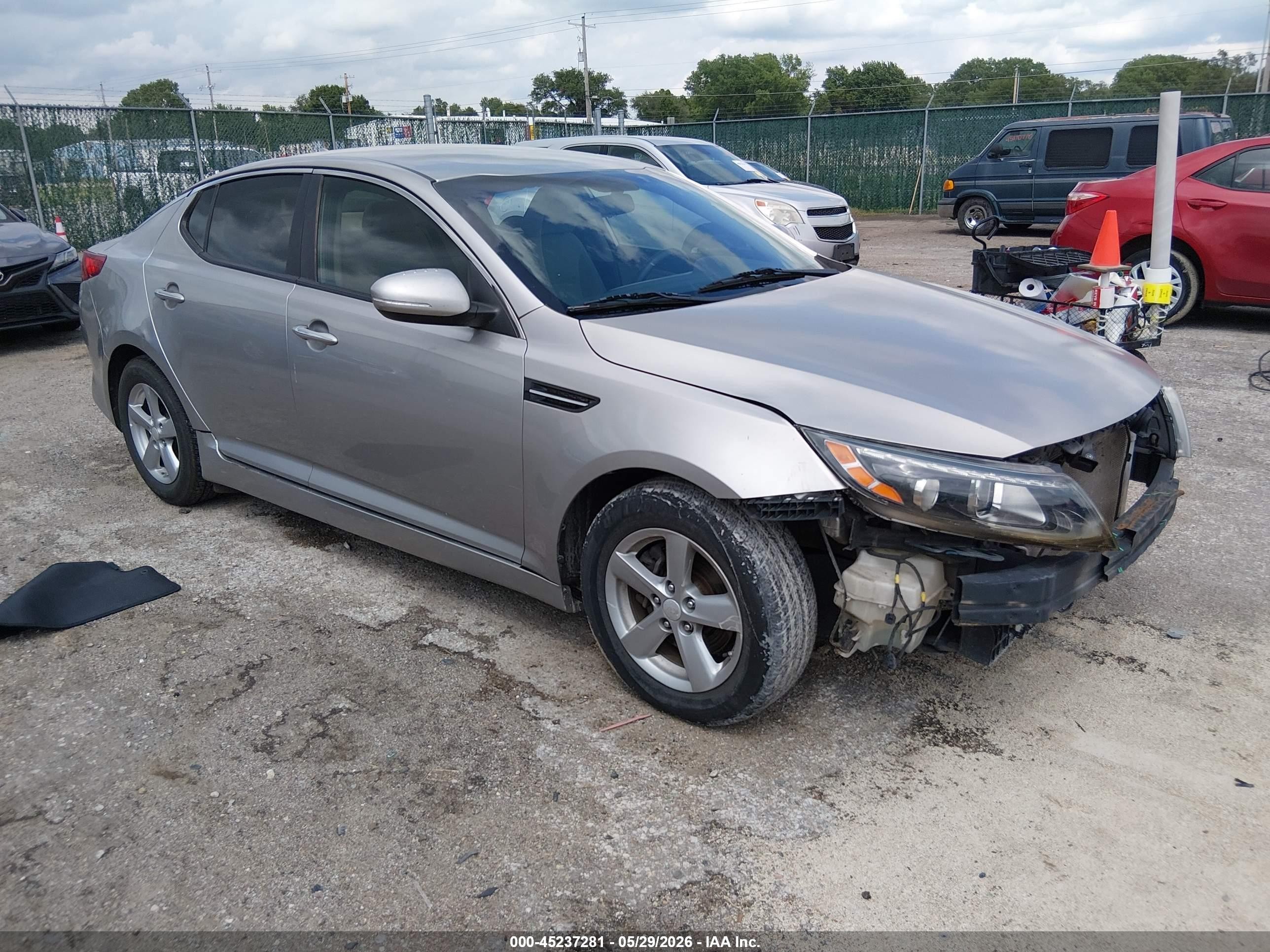 2014 Kia Optima LX, VIN 5XXGM4A71EG273976 — Front end