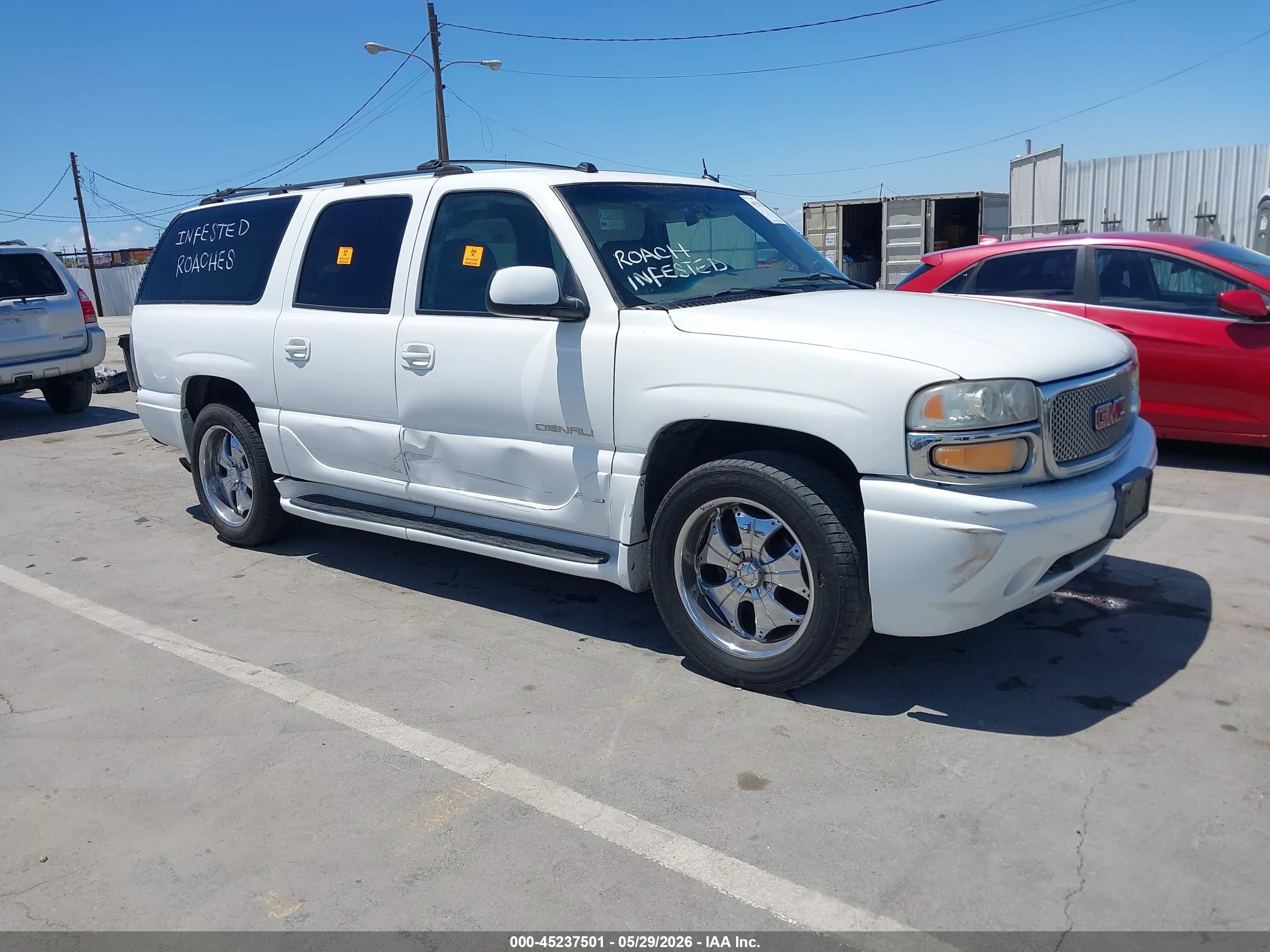 2004 GMC Yukon XL, VIN 1GKFK66U94J298568 — Side