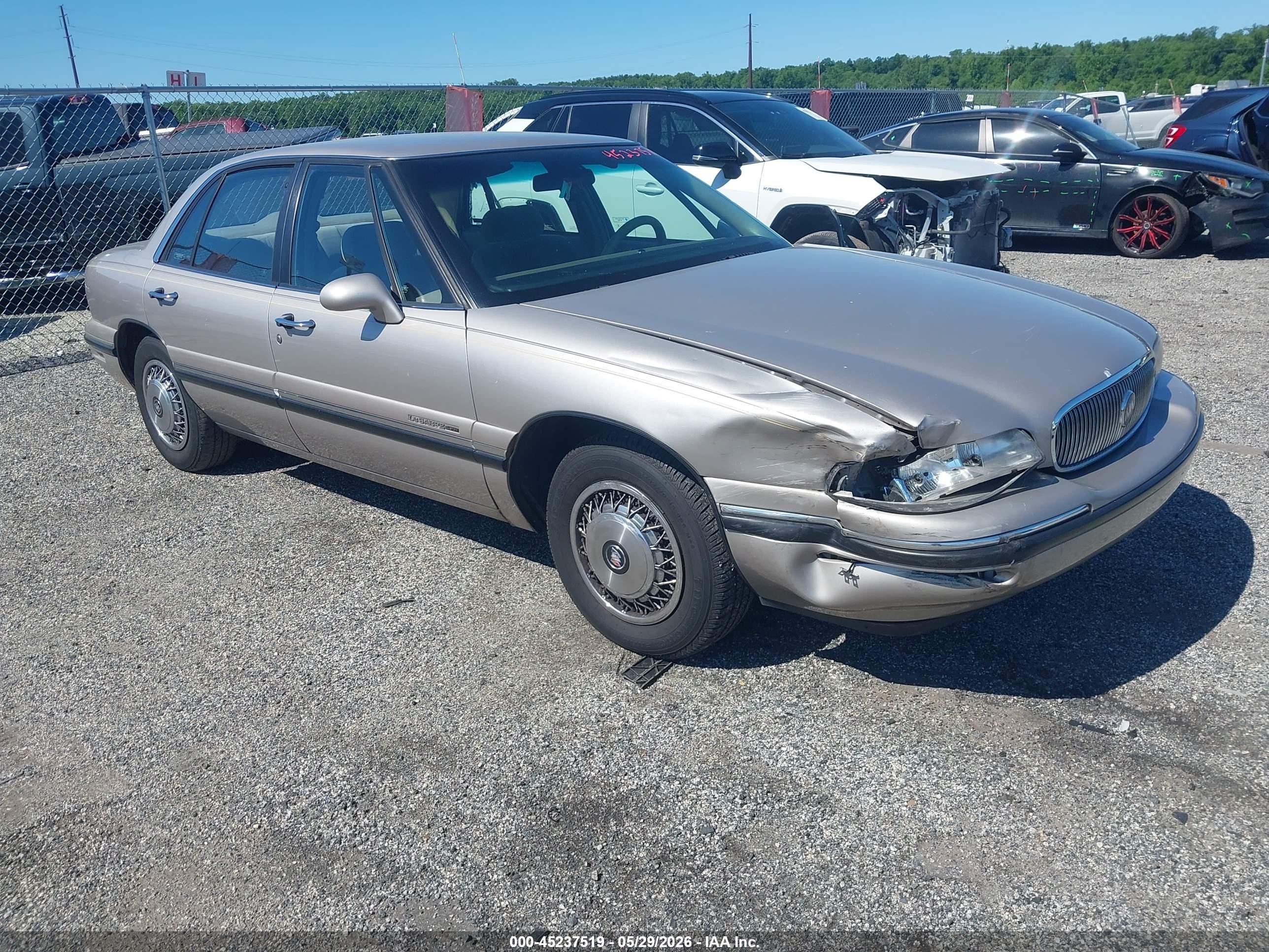 1998 Buick LeSabre Custom, VIN 1G4HP52K4WH435085 — Перед