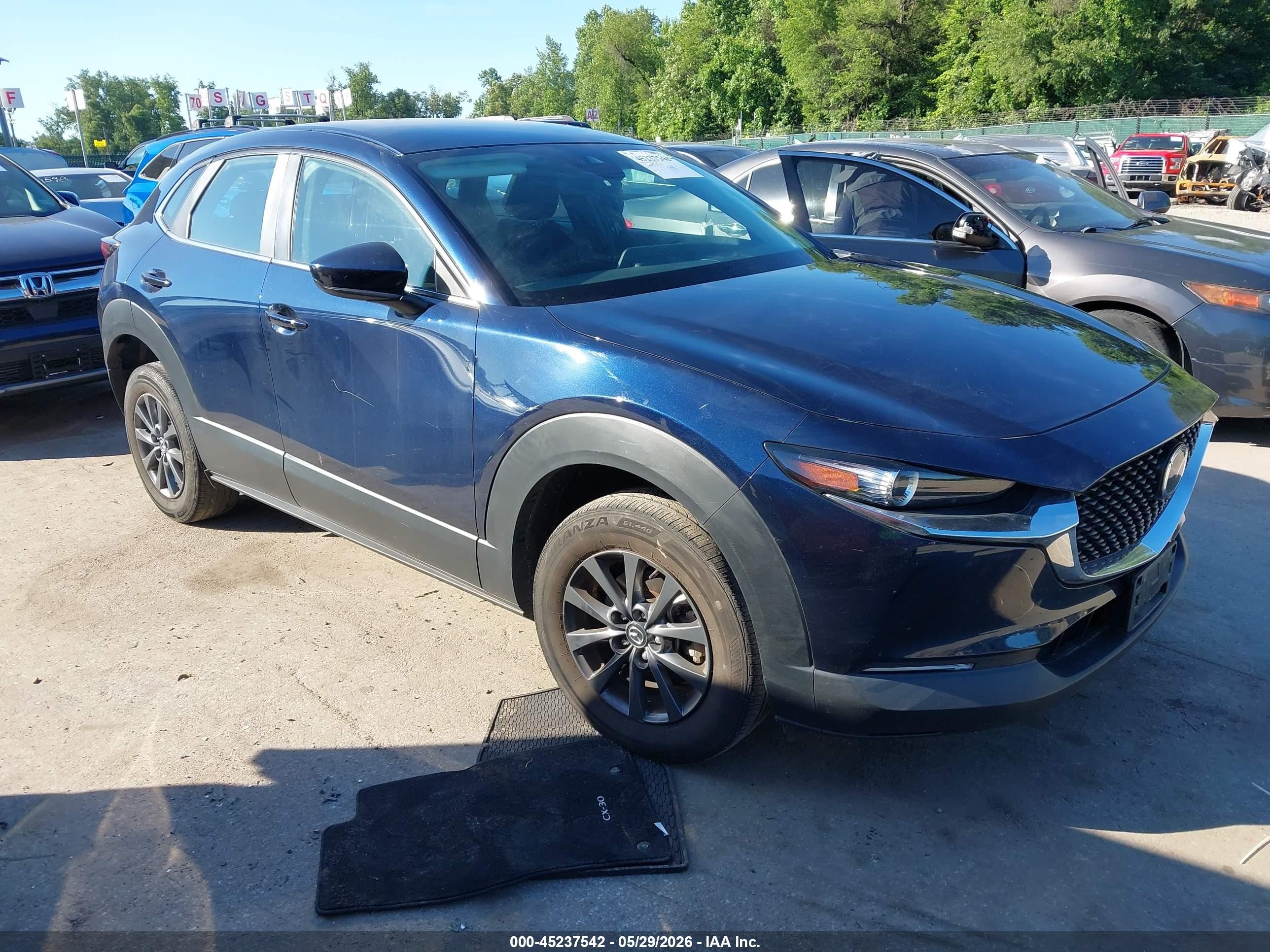 2023 Mazda CX-30 S, VIN 3MVDMBAM8PM506555 — Side