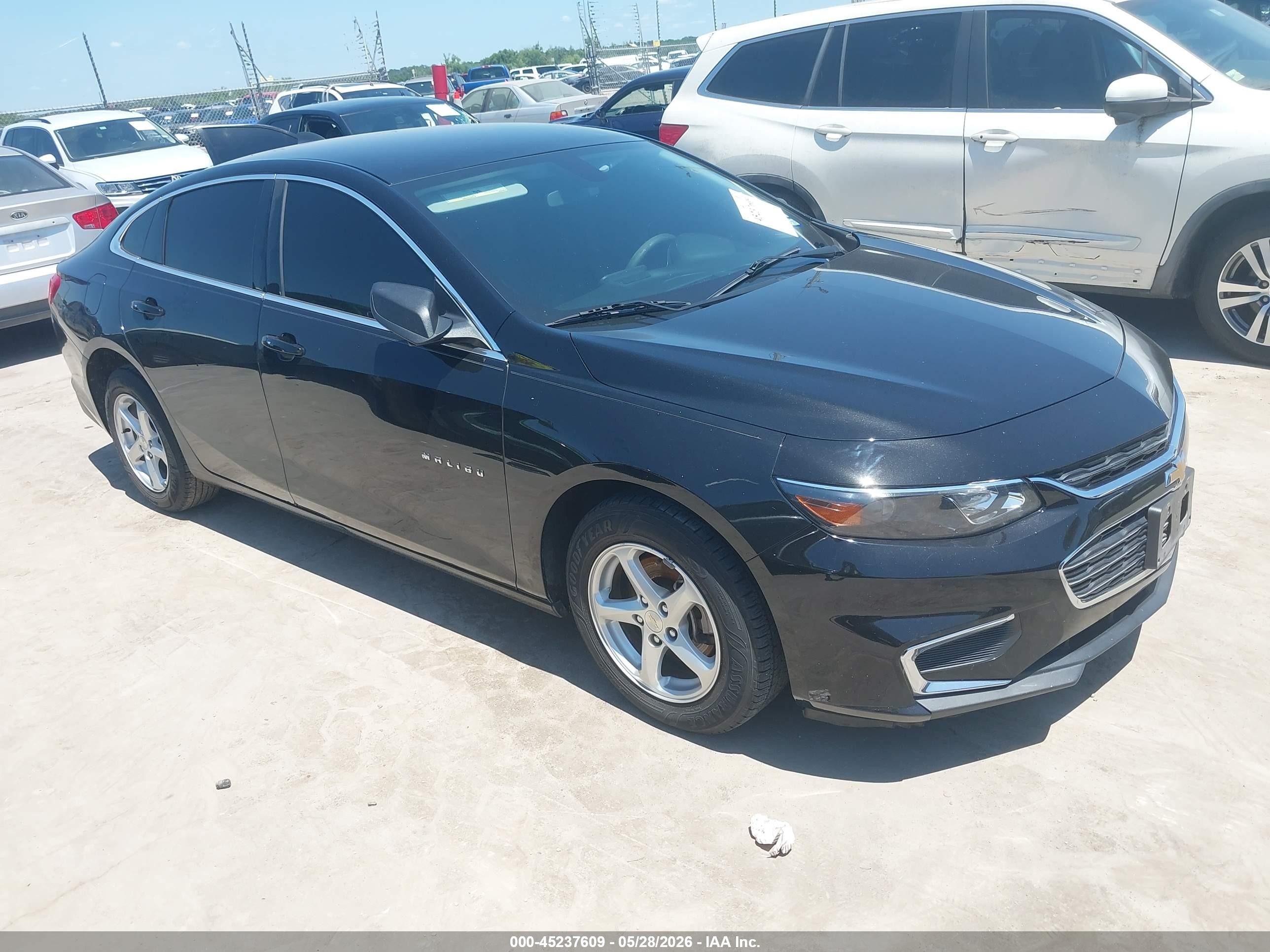 2018 Chevrolet Malibu LS, VIN 1G1ZB5ST3JF234002 — Side