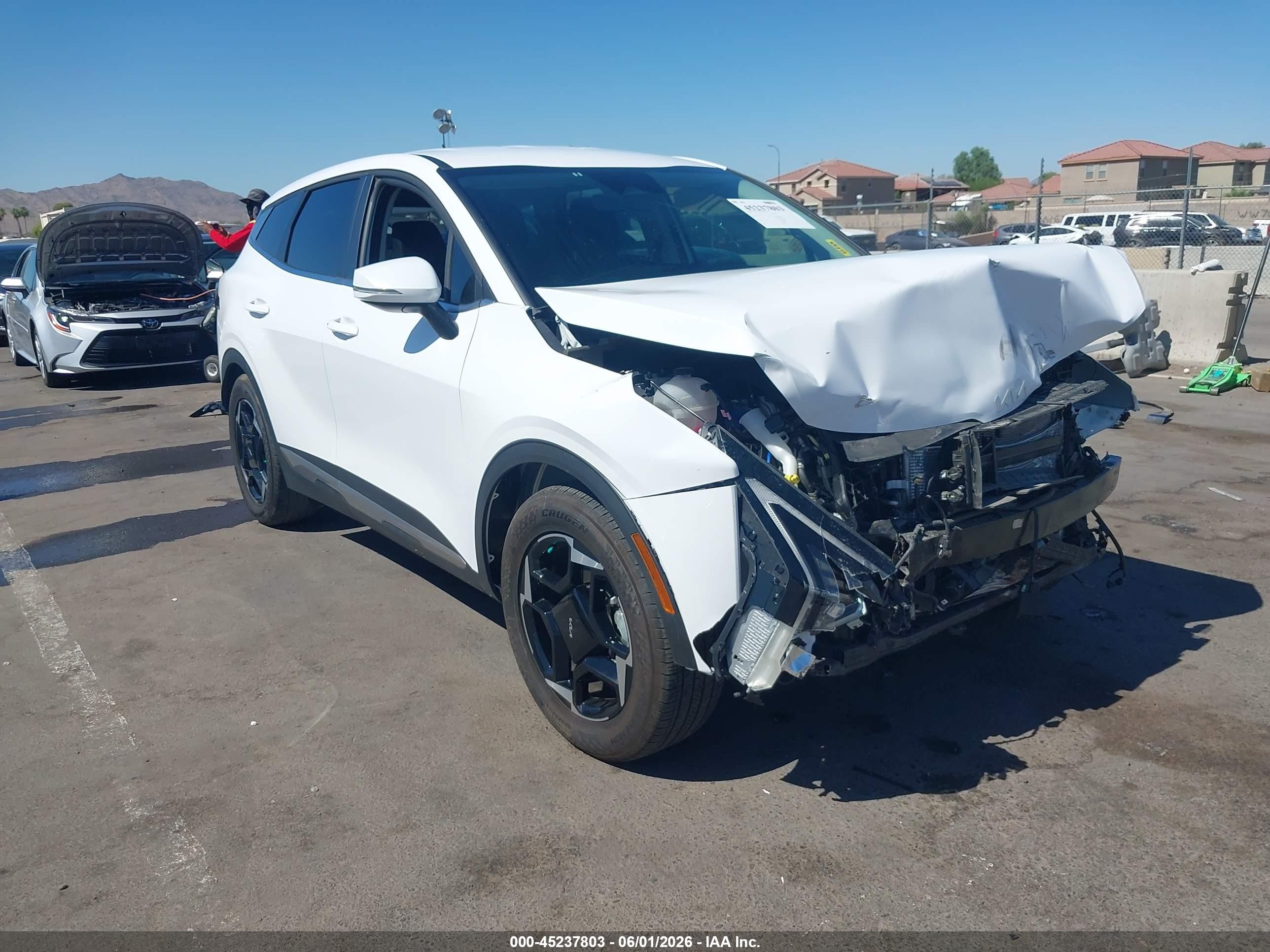 2026 Kia Sportage EX, VIN 5XYK33DF0TG353563 — Front end