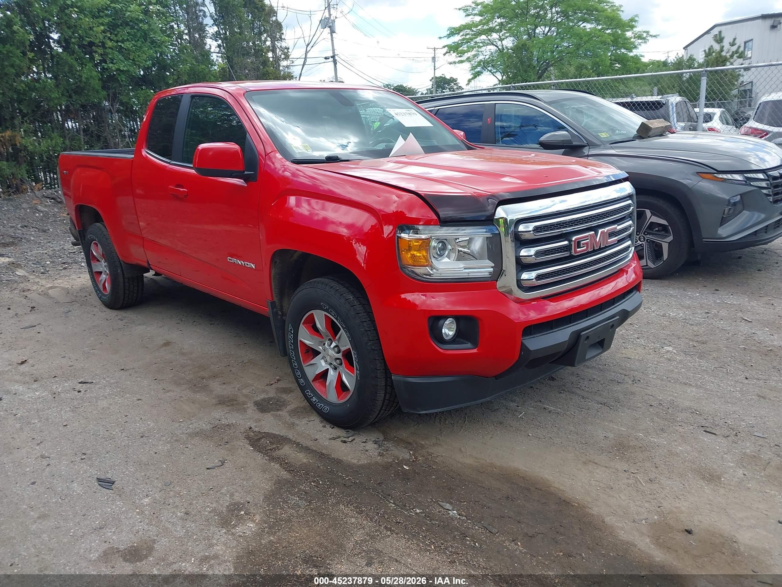2016 GMC Canyon 4WD SLE, VIN 1GTH6CE39G1193422 — Rear end