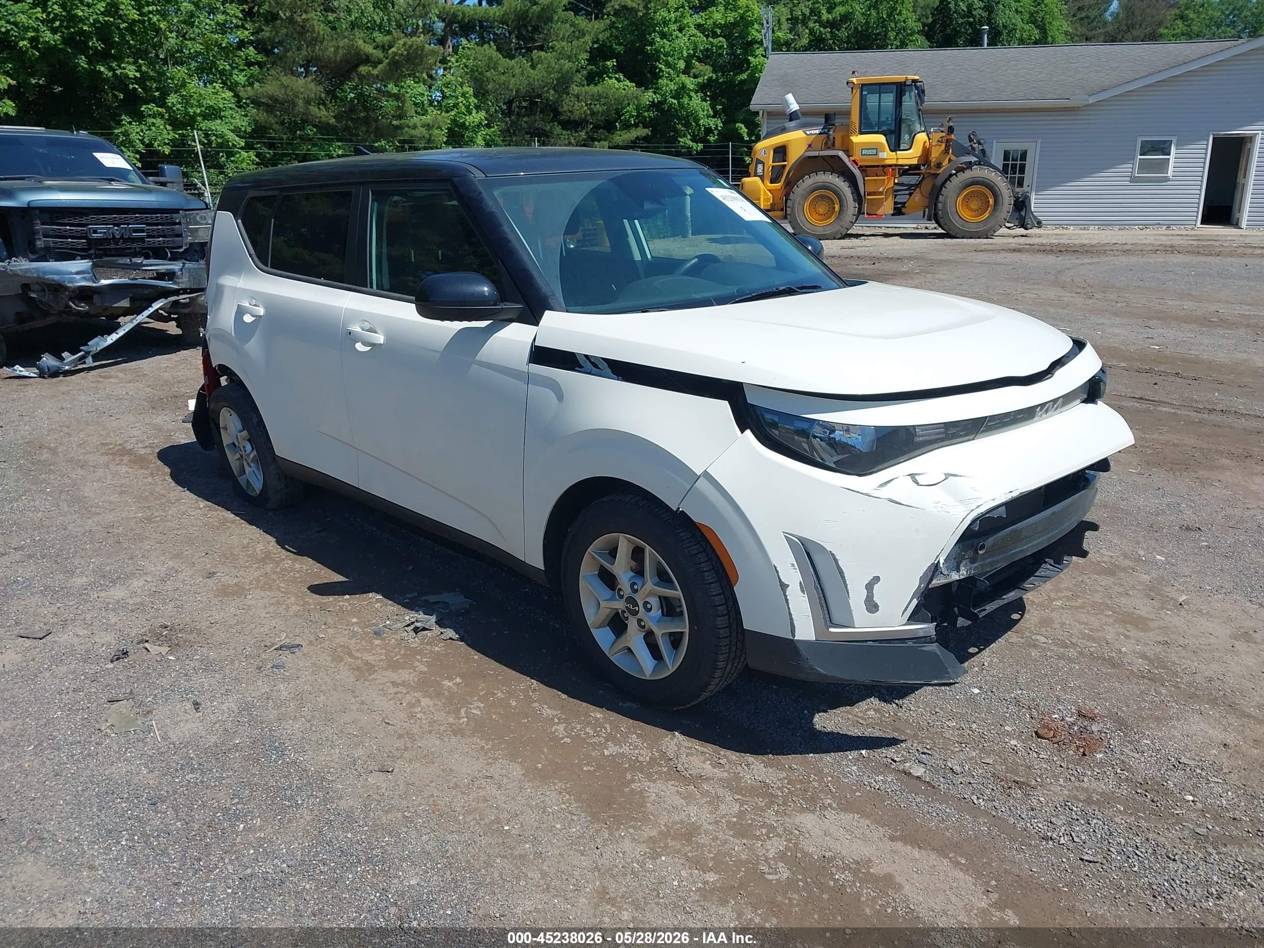 2024 Kia Soul LX, VIN KNDJ23AU4R7219050 — Front end