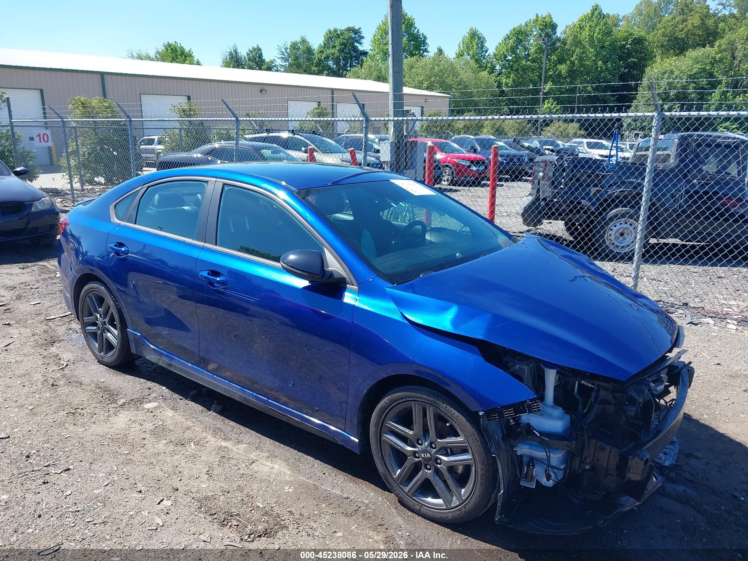 2021 Kia Forte GT-Line, VIN 3KPF34AD7ME380929 — Front end